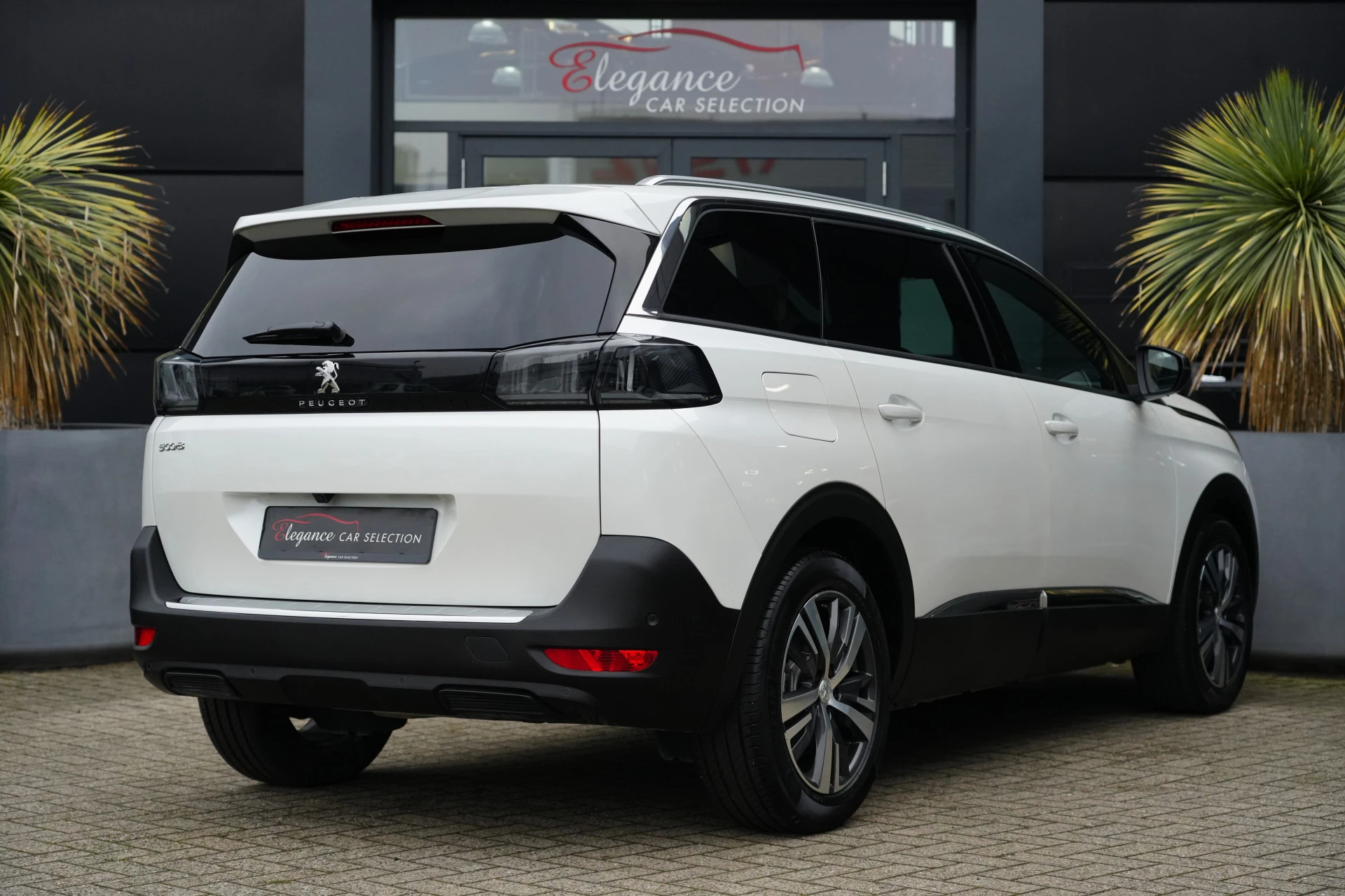 Hoofdafbeelding Peugeot 5008