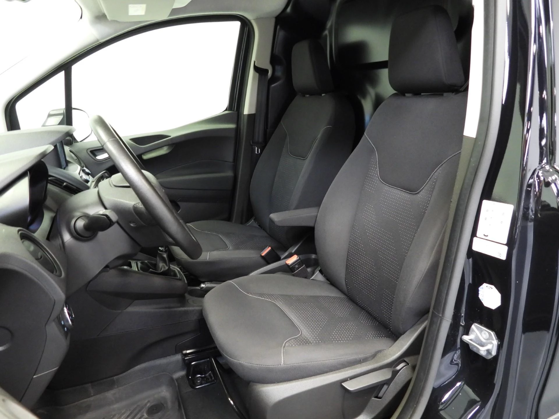 Hoofdafbeelding Ford Transit Courier