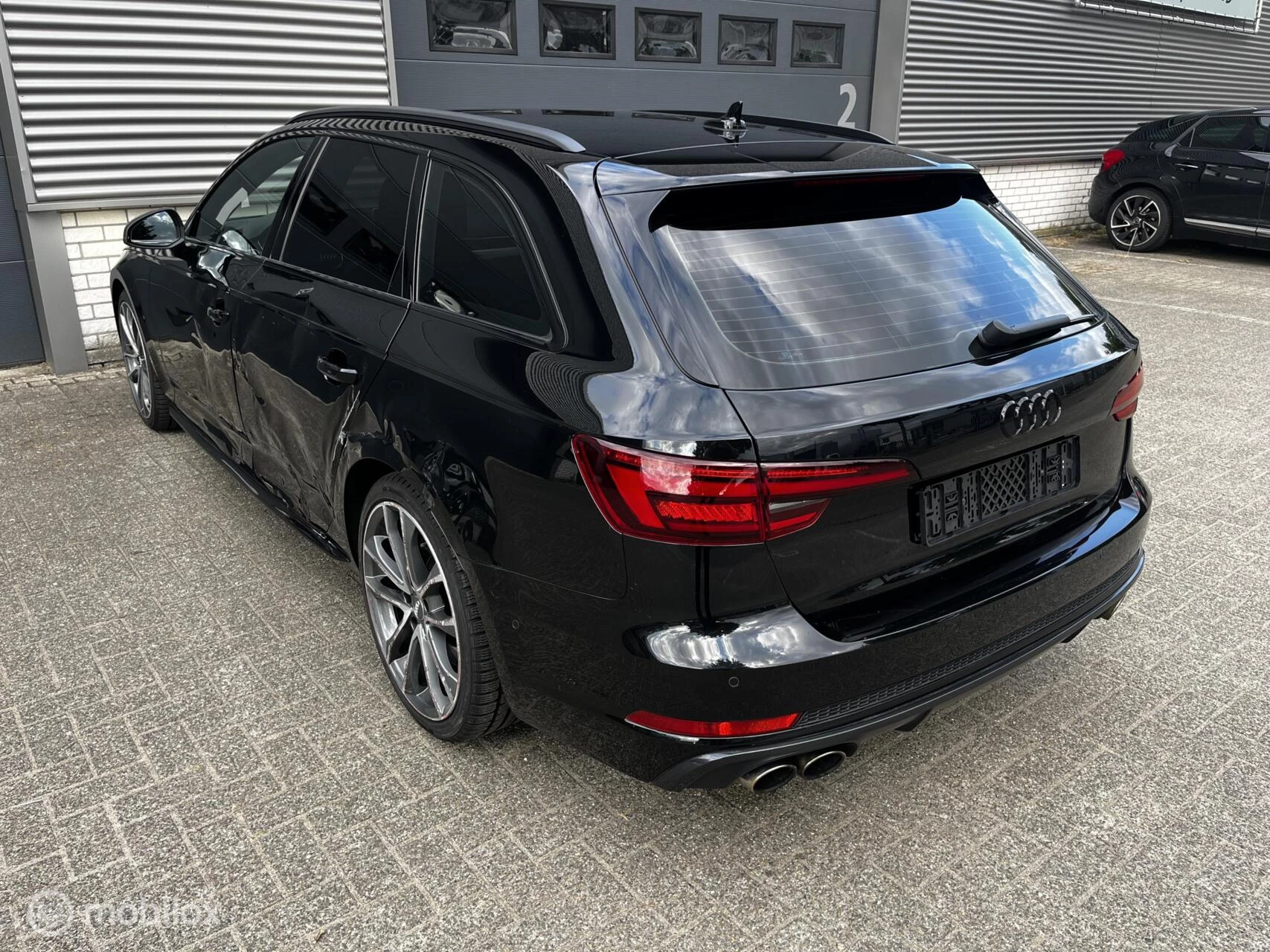 Hoofdafbeelding Audi S4
