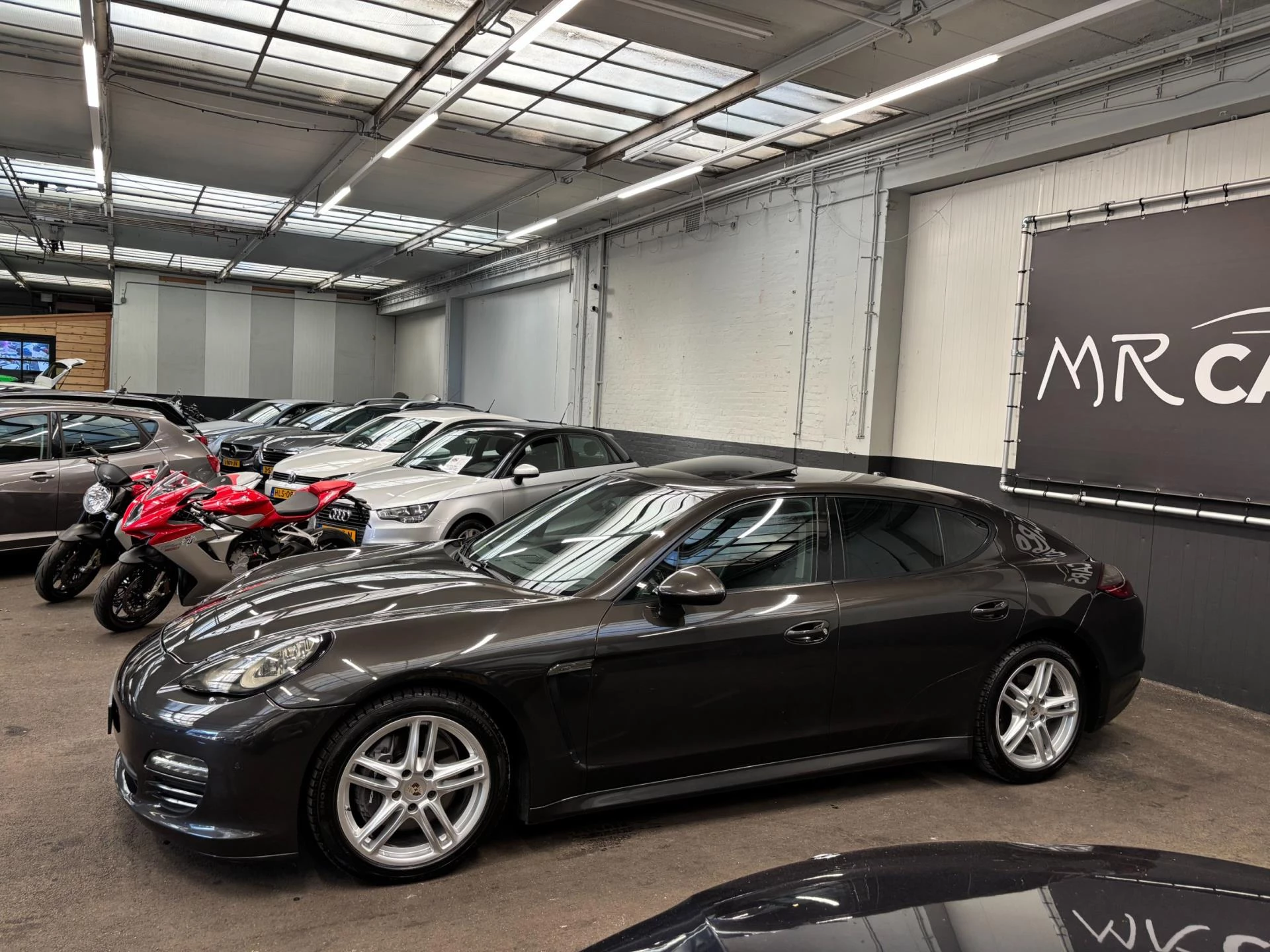 Hoofdafbeelding Porsche Panamera