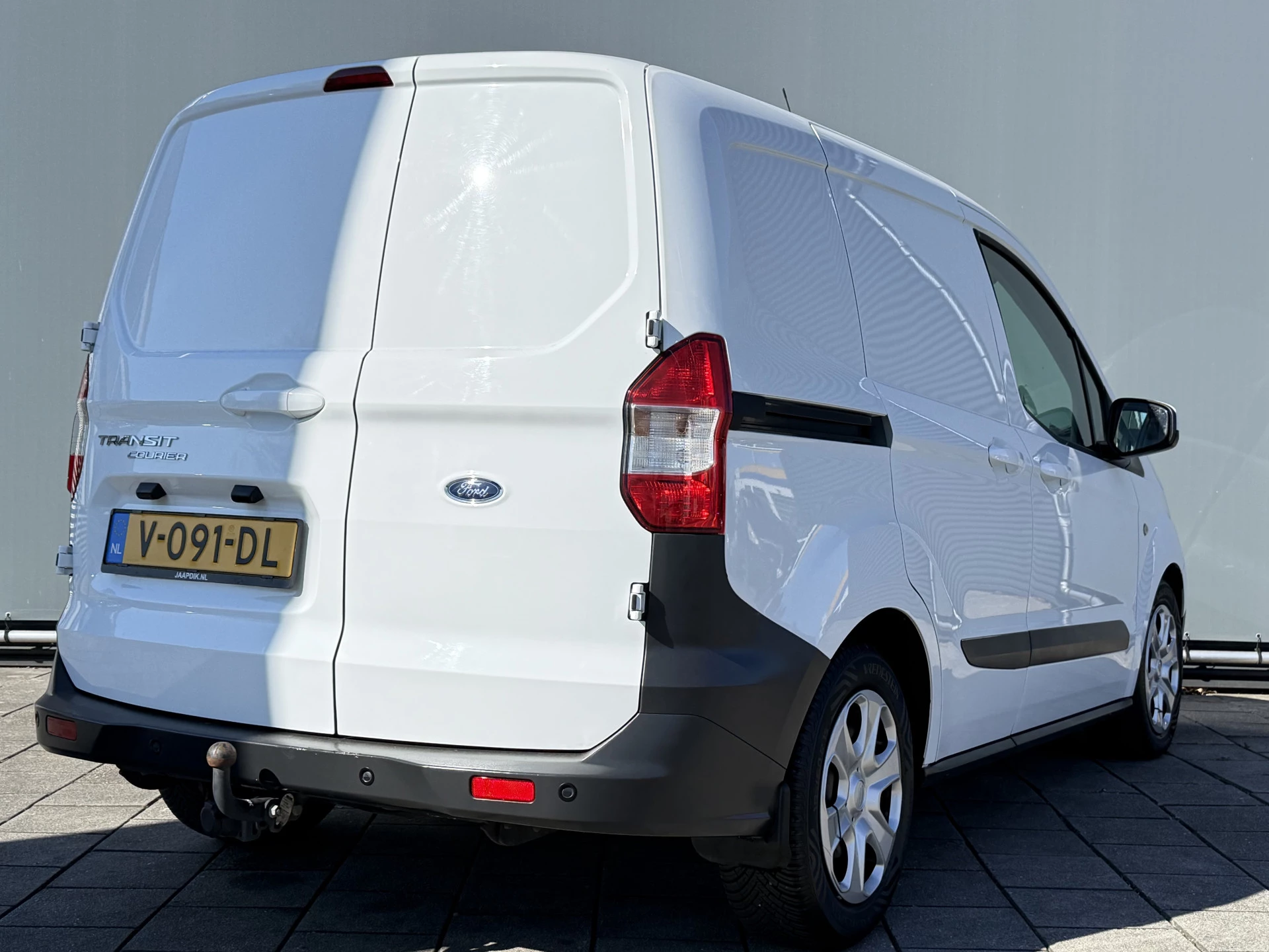 Hoofdafbeelding Ford Transit Courier