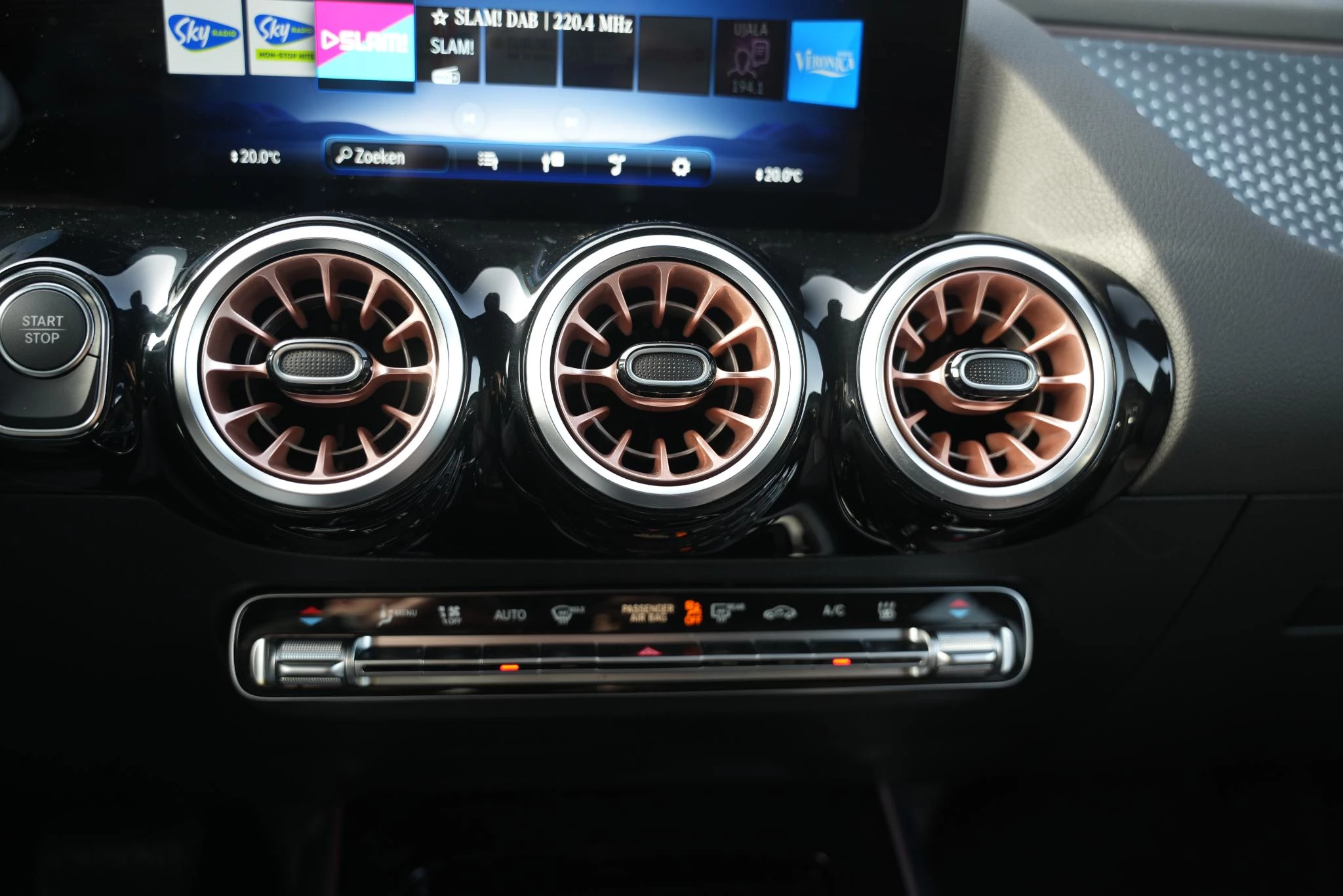 Hoofdafbeelding Mercedes-Benz EQA