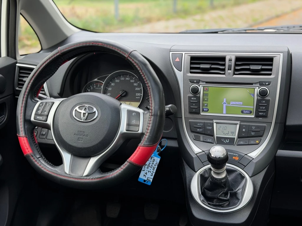 Hoofdafbeelding Toyota Verso-S