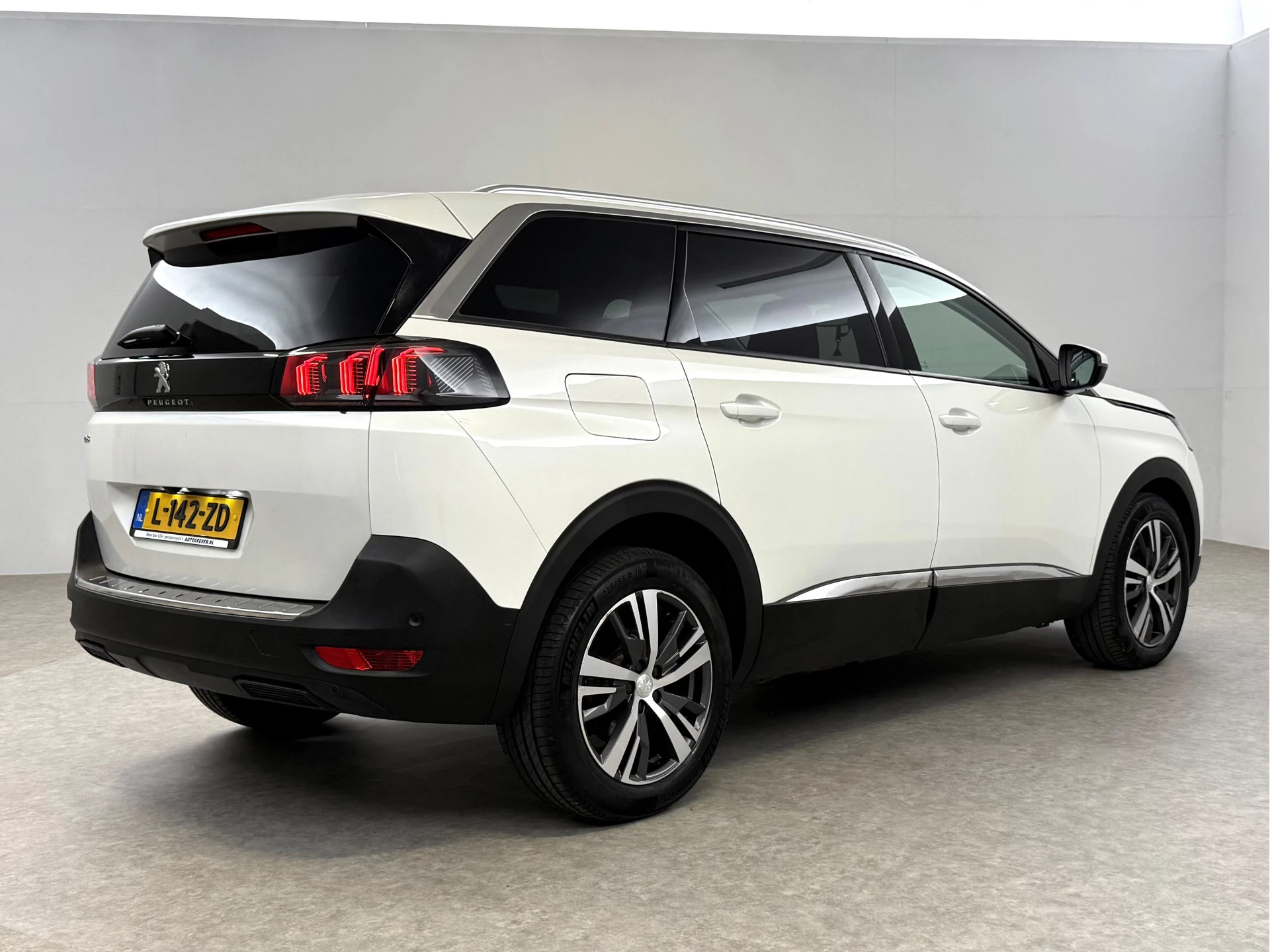 Hoofdafbeelding Peugeot 5008