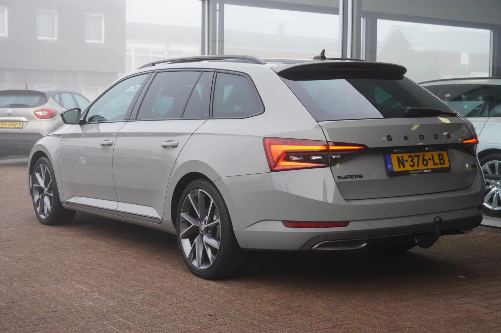 Hoofdafbeelding Škoda Superb