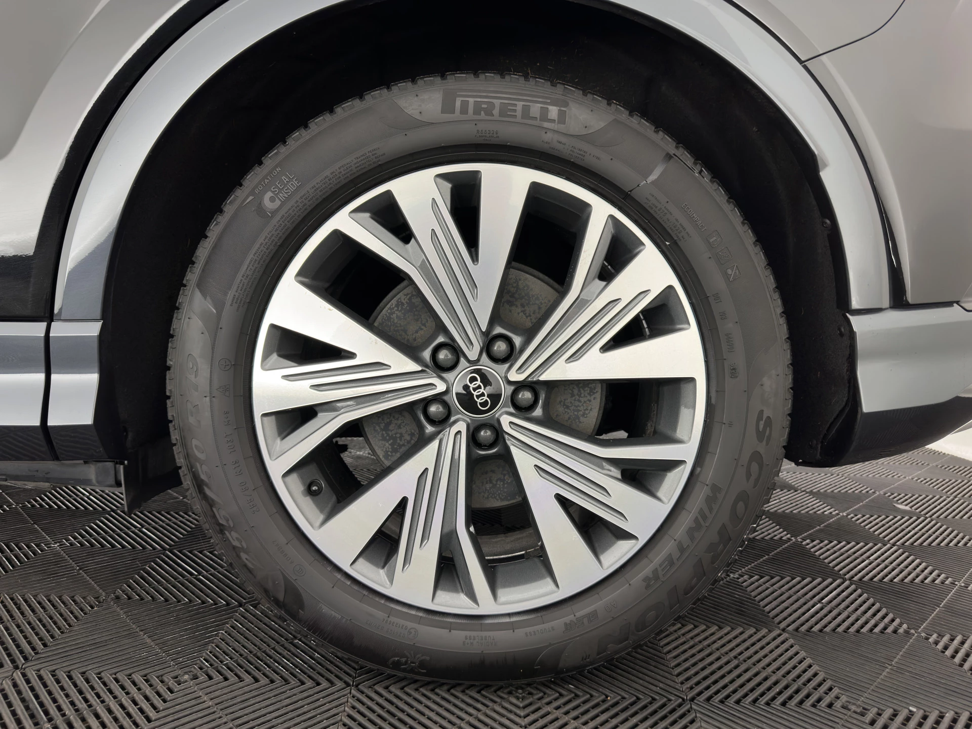 Hoofdafbeelding Audi Q4 e-tron