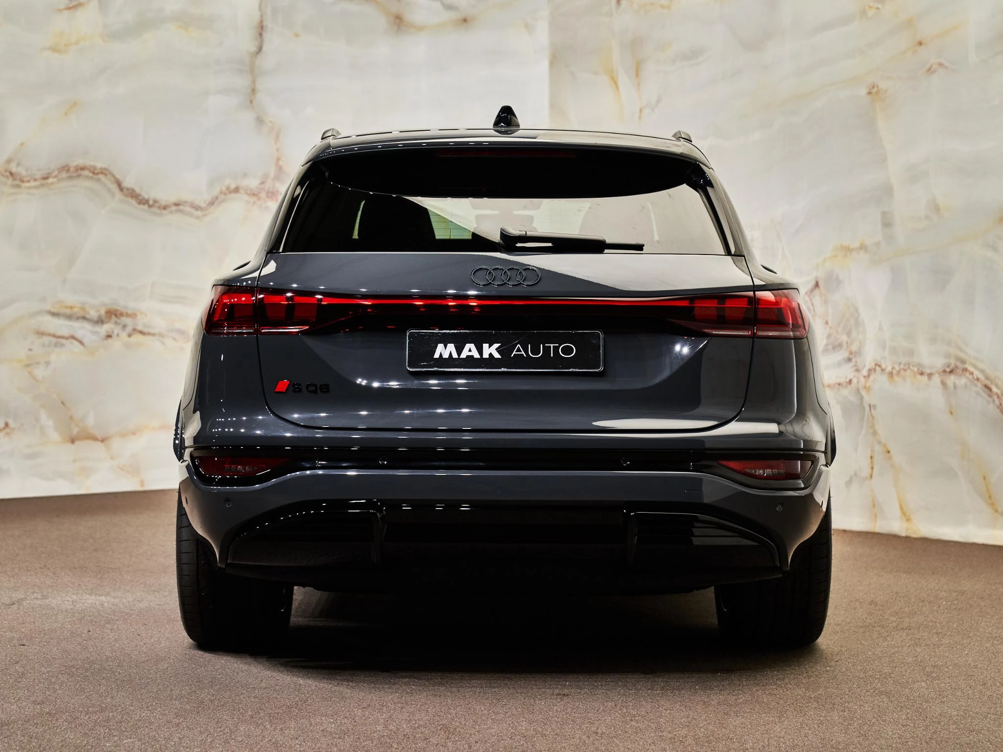 Hoofdafbeelding Audi SQ6