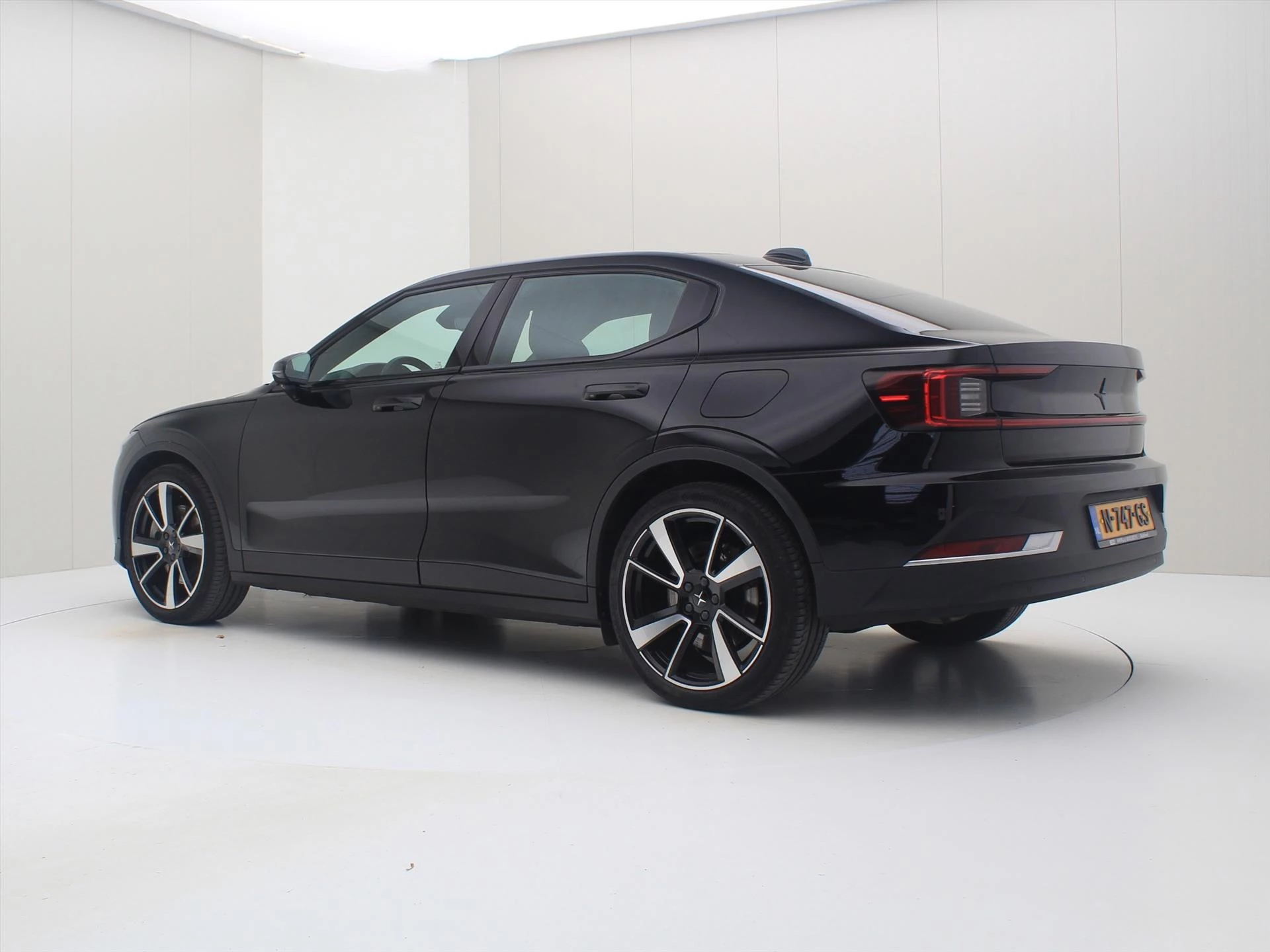 Hoofdafbeelding Polestar 2