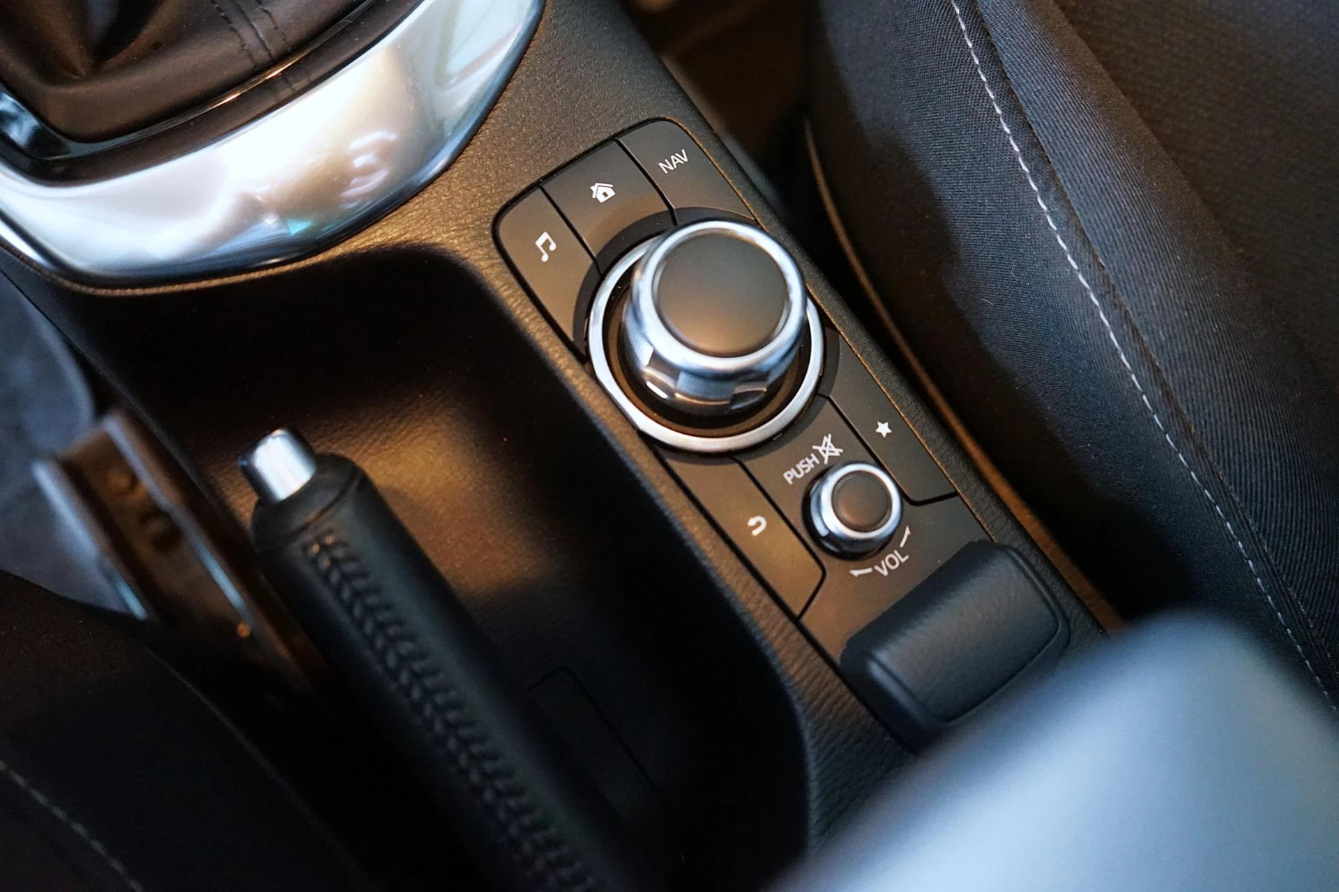 Hoofdafbeelding Mazda 2