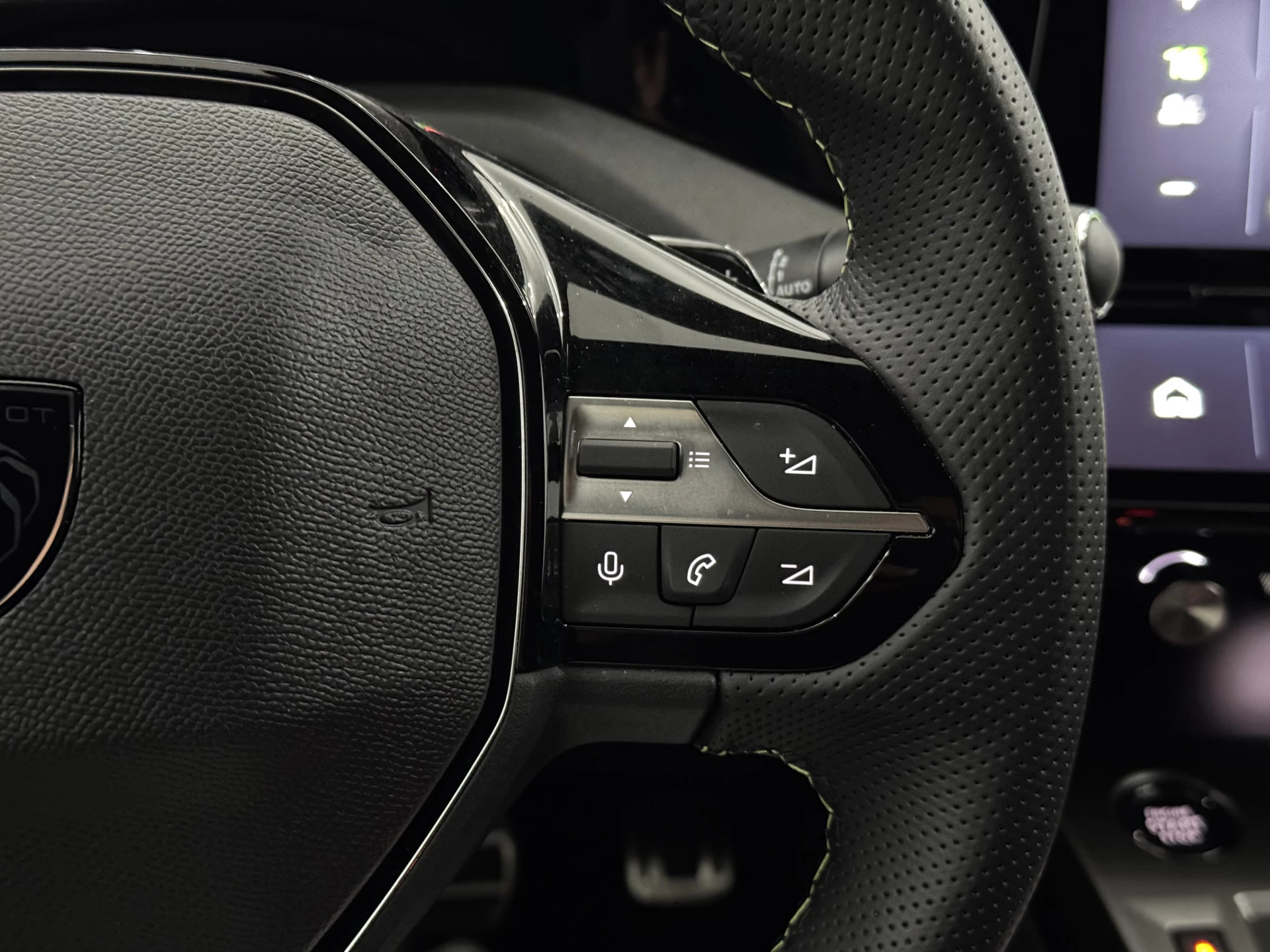 Hoofdafbeelding Peugeot 408