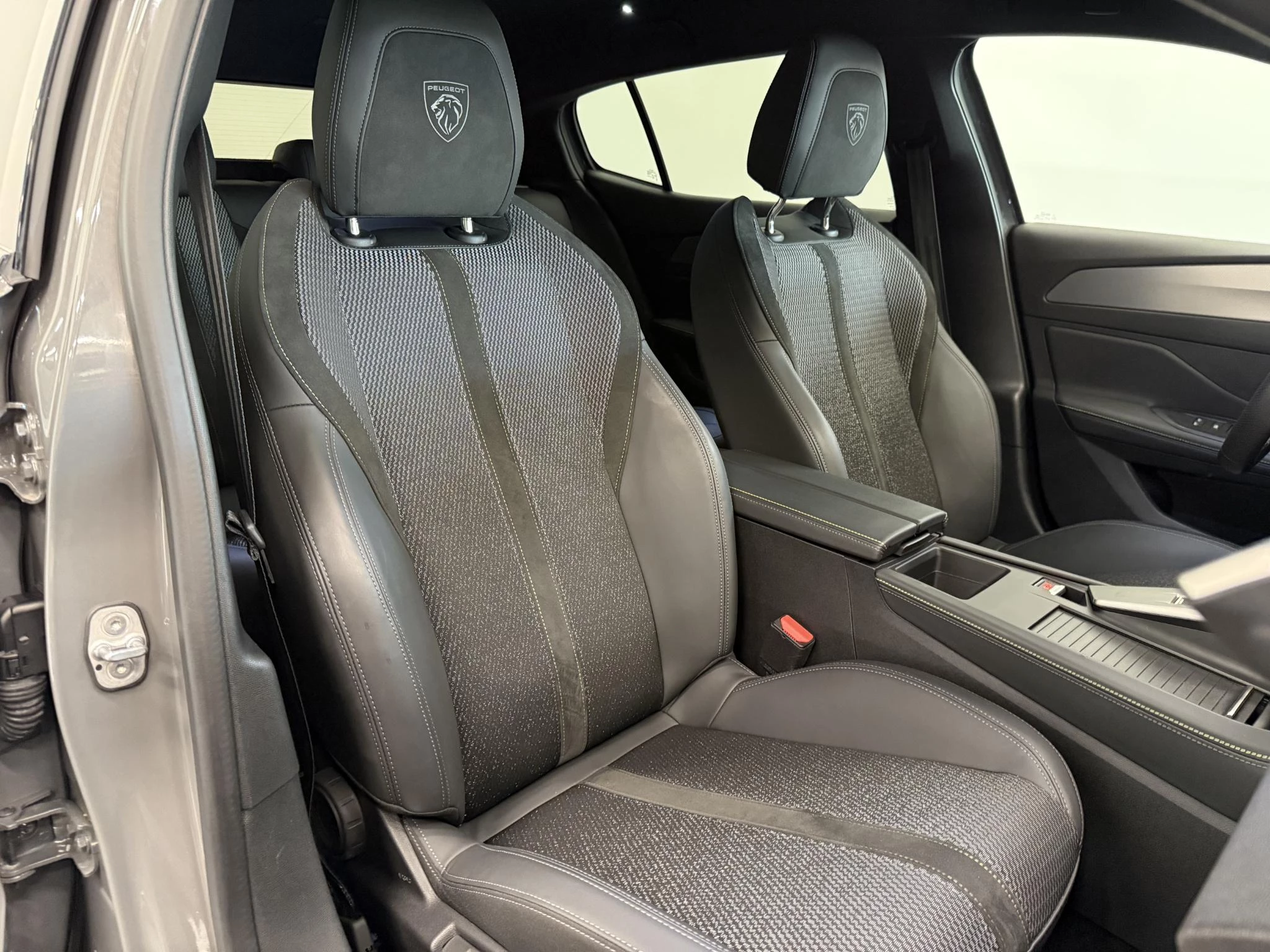 Hoofdafbeelding Peugeot 408