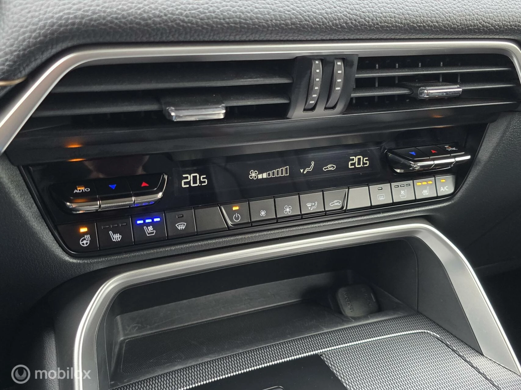 Hoofdafbeelding Mazda CX-60