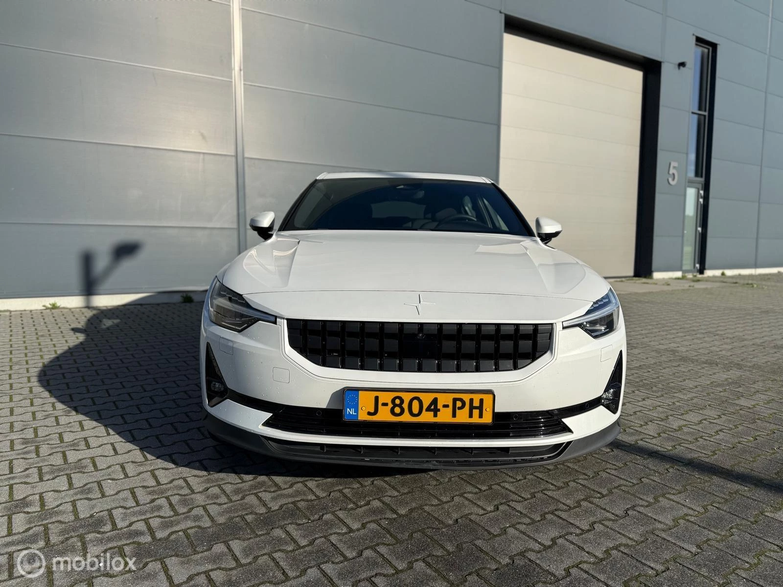 Hoofdafbeelding Polestar 2