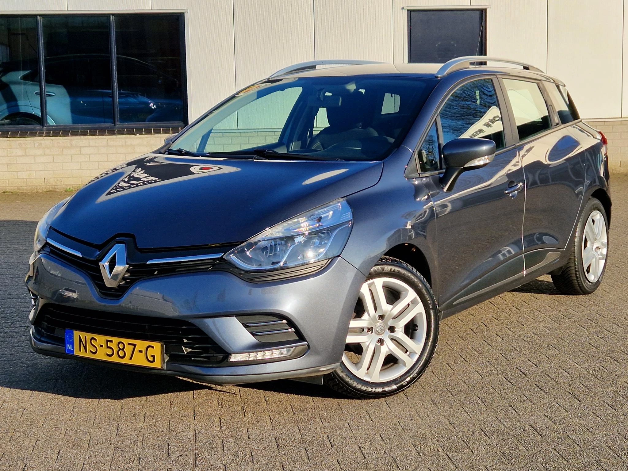 Hoofdafbeelding Renault Clio