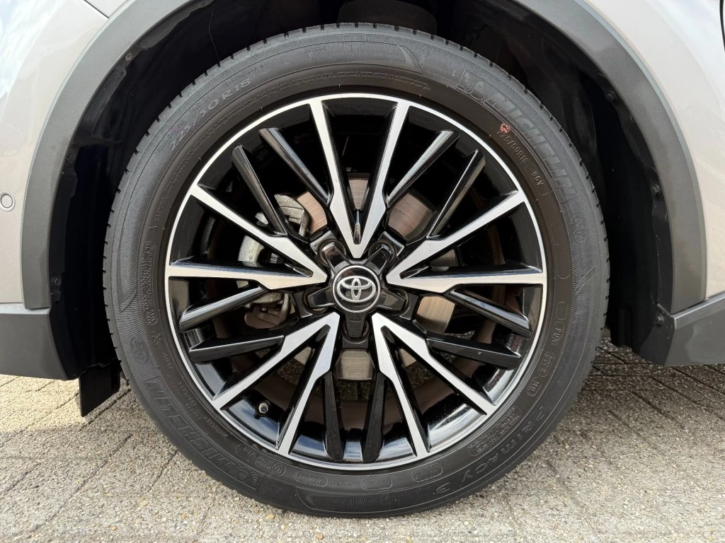 Hoofdafbeelding Toyota C-HR