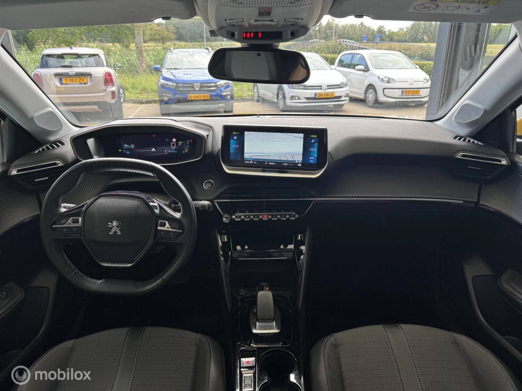 Hoofdafbeelding Peugeot e-208