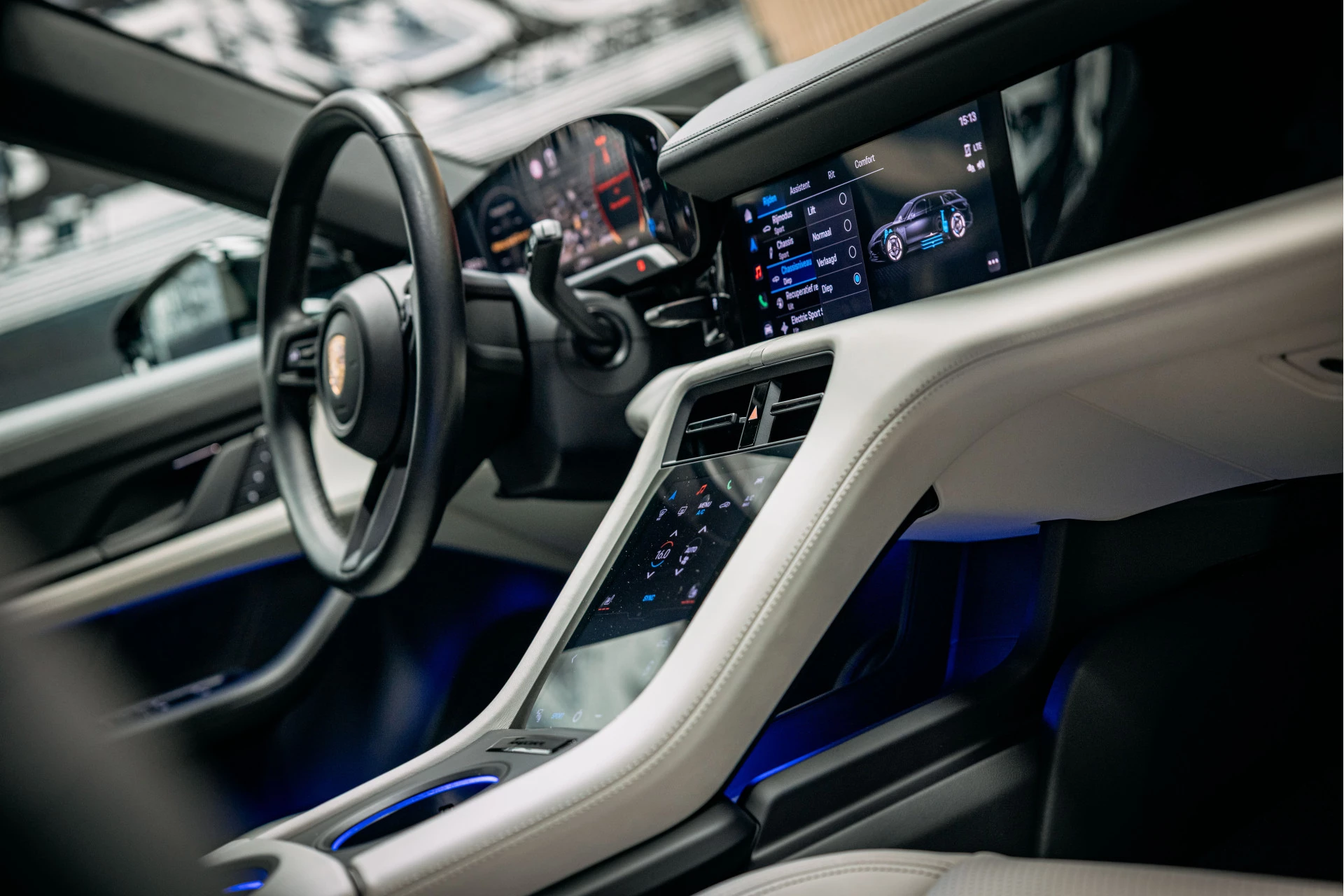 Hoofdafbeelding Porsche Taycan