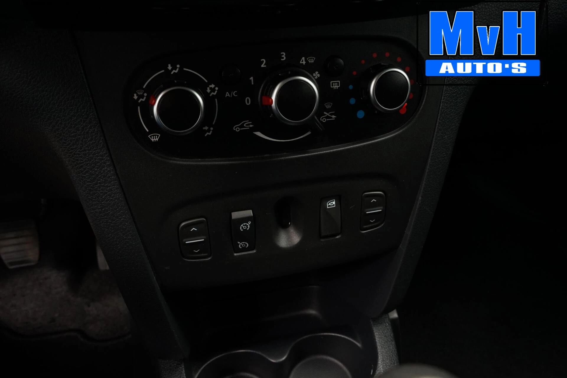 Hoofdafbeelding Dacia Logan