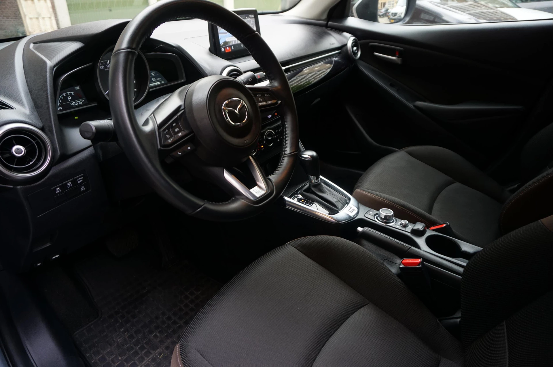 Hoofdafbeelding Mazda 2