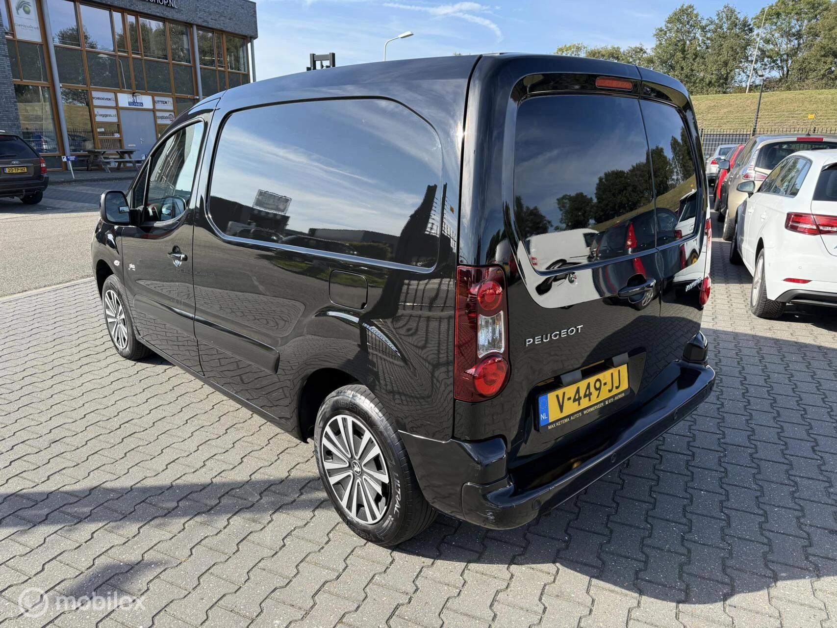 Hoofdafbeelding Peugeot Partner