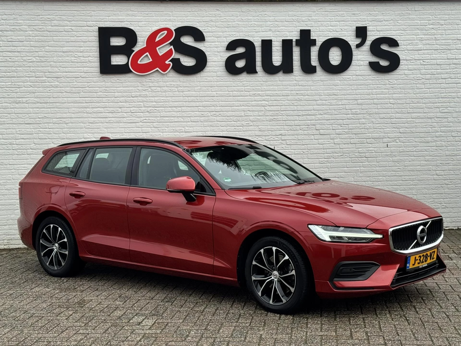 Hoofdafbeelding Volvo V60