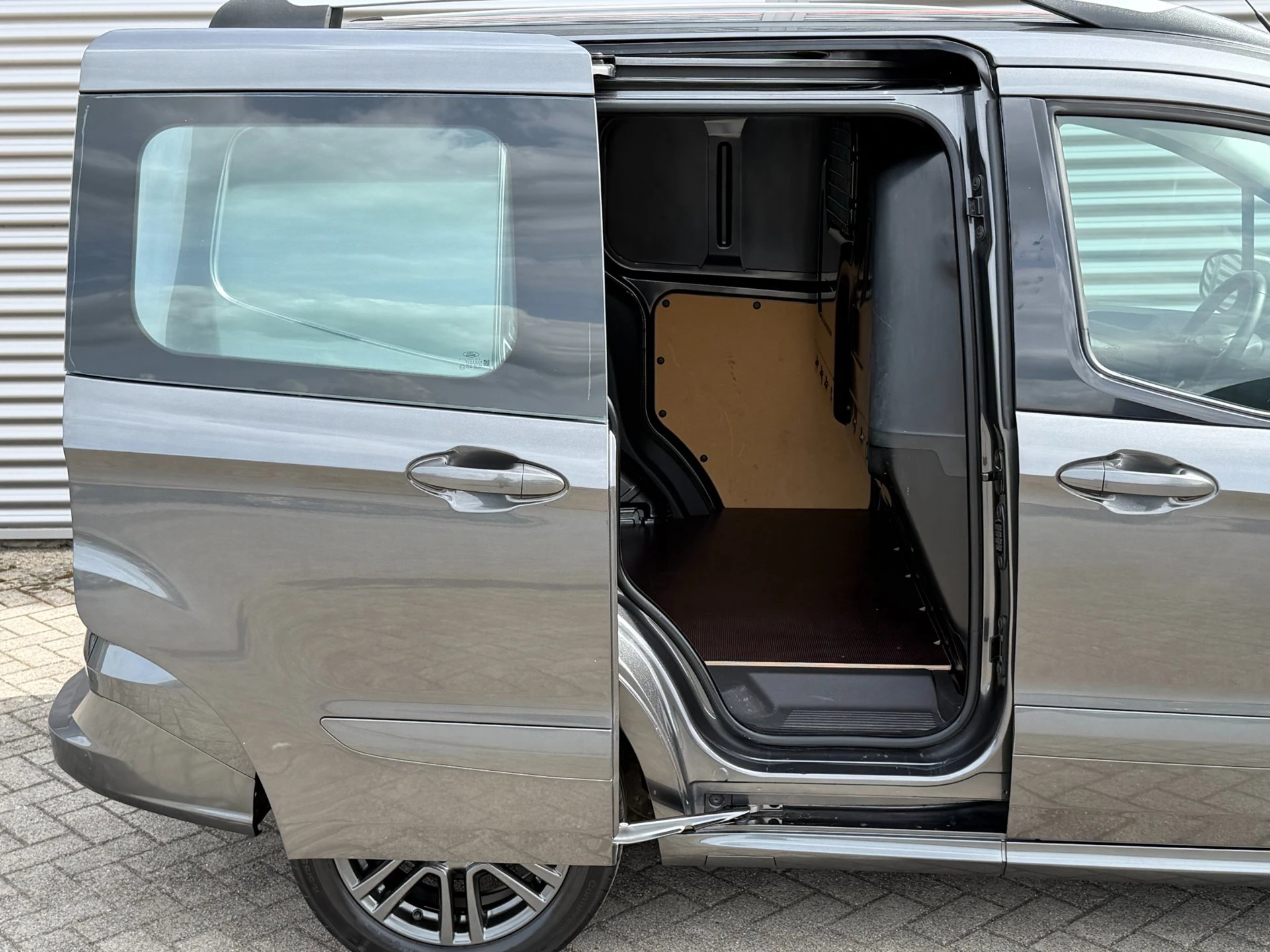 Hoofdafbeelding Ford Transit Courier