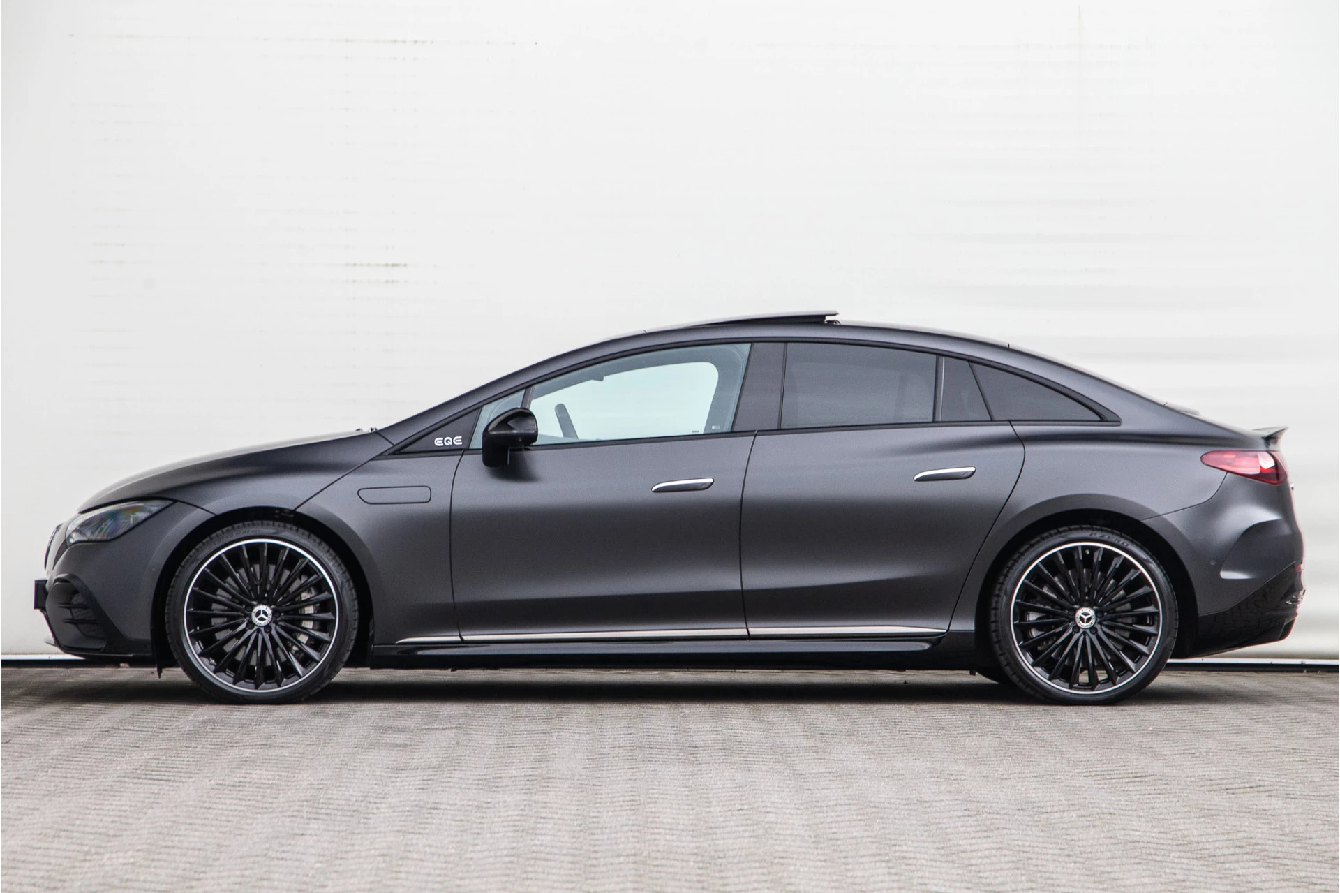 Hoofdafbeelding Mercedes-Benz EQE