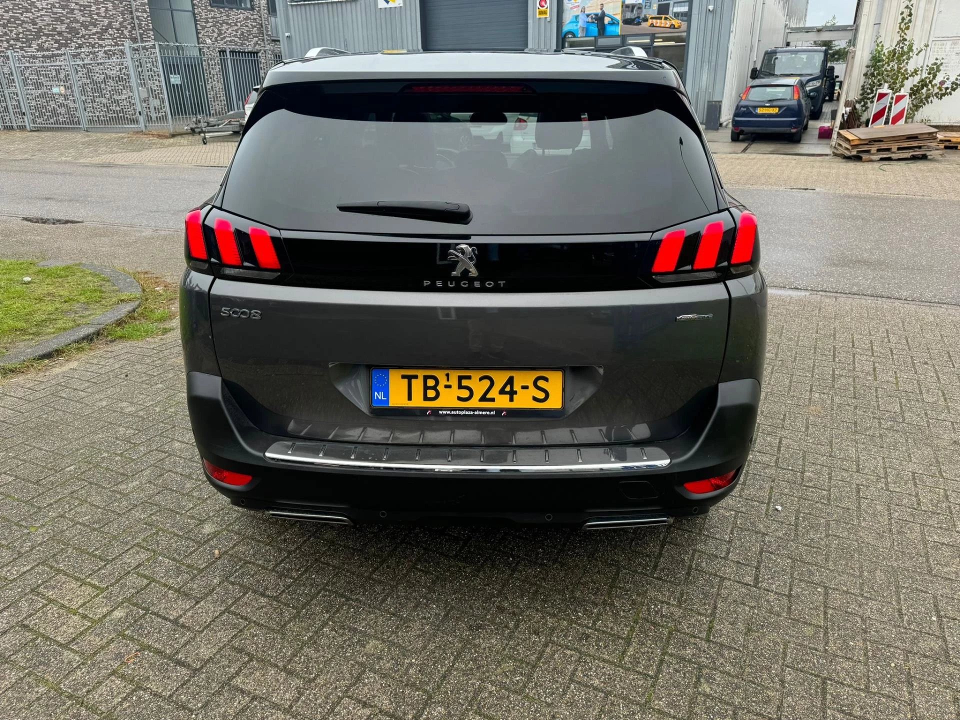 Hoofdafbeelding Peugeot 5008