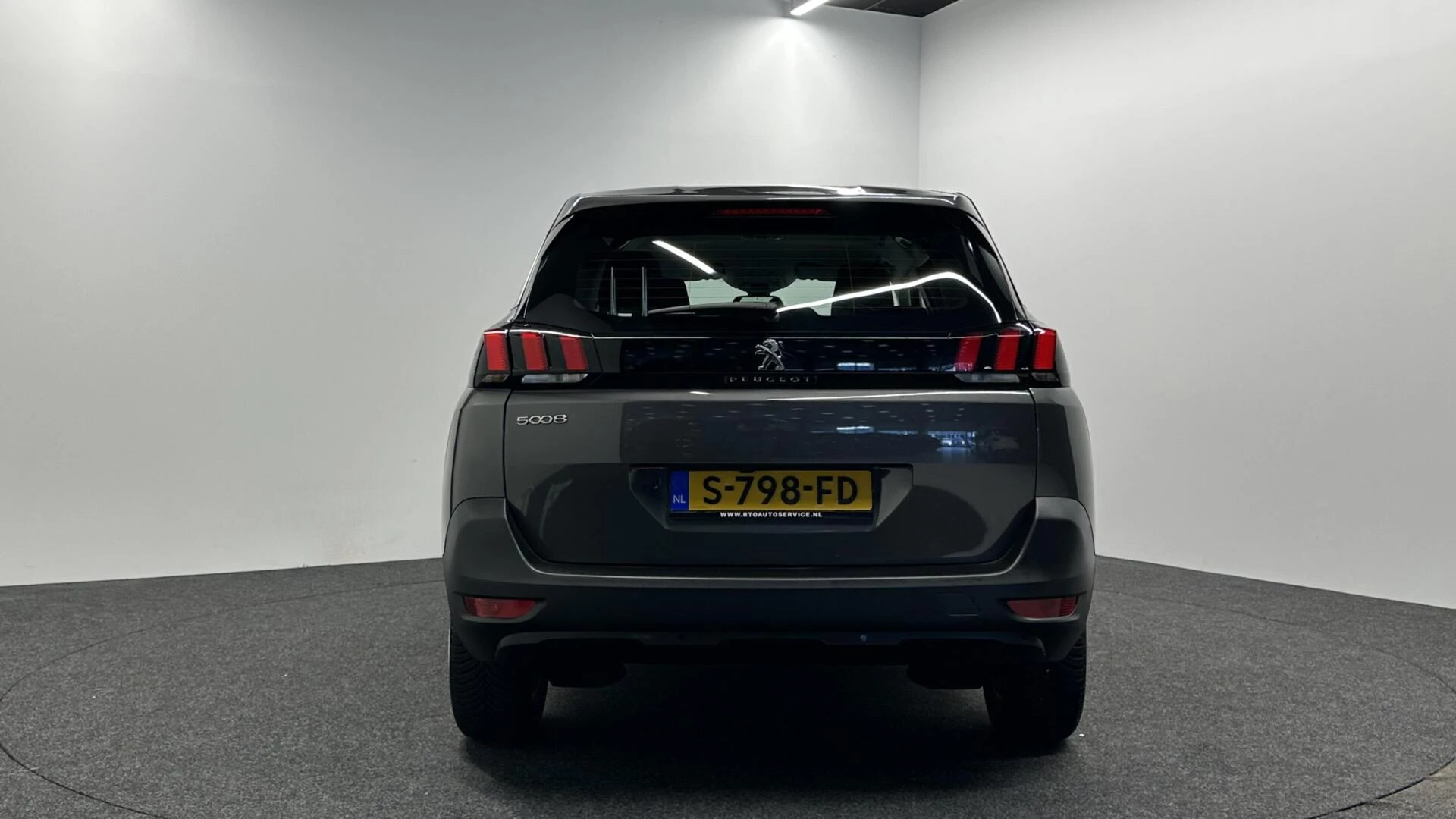 Hoofdafbeelding Peugeot 5008