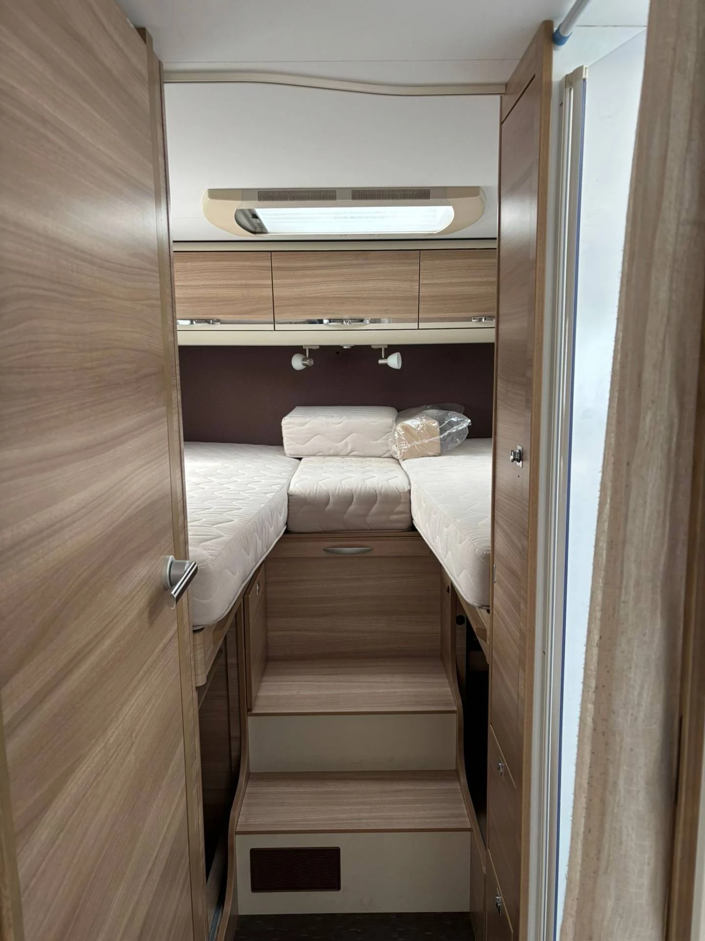 Hoofdafbeelding Adria CORAL S 670SL