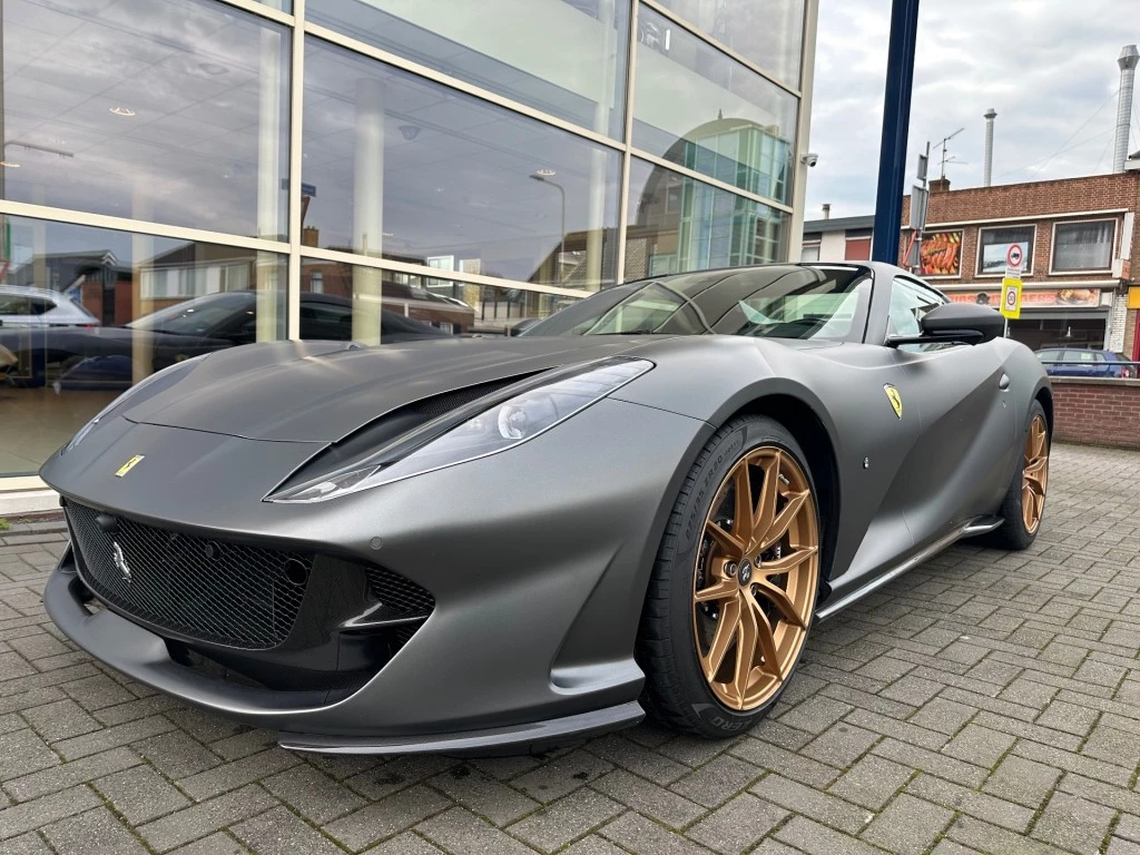Hoofdafbeelding Ferrari 812