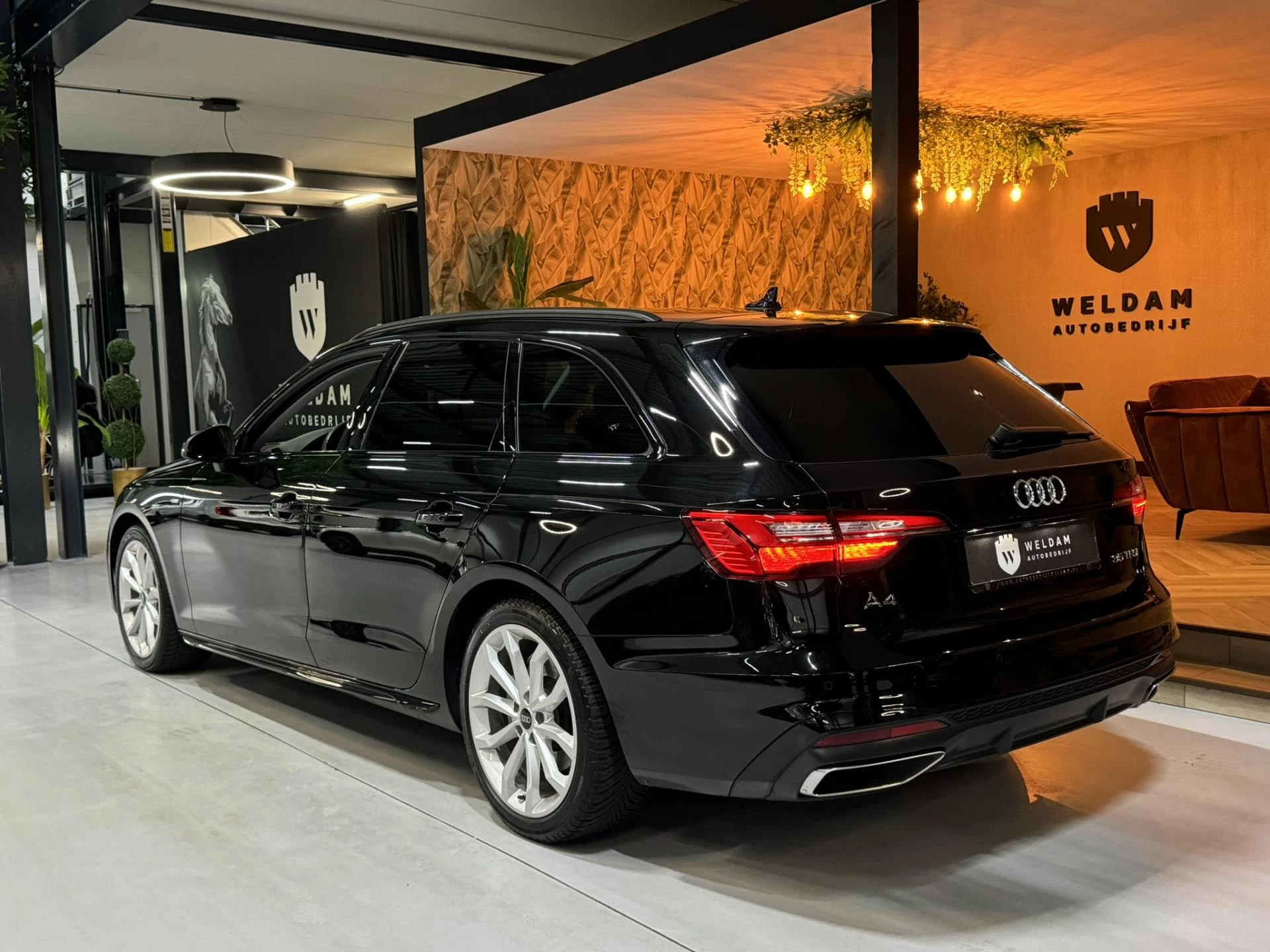 Hoofdafbeelding Audi A4