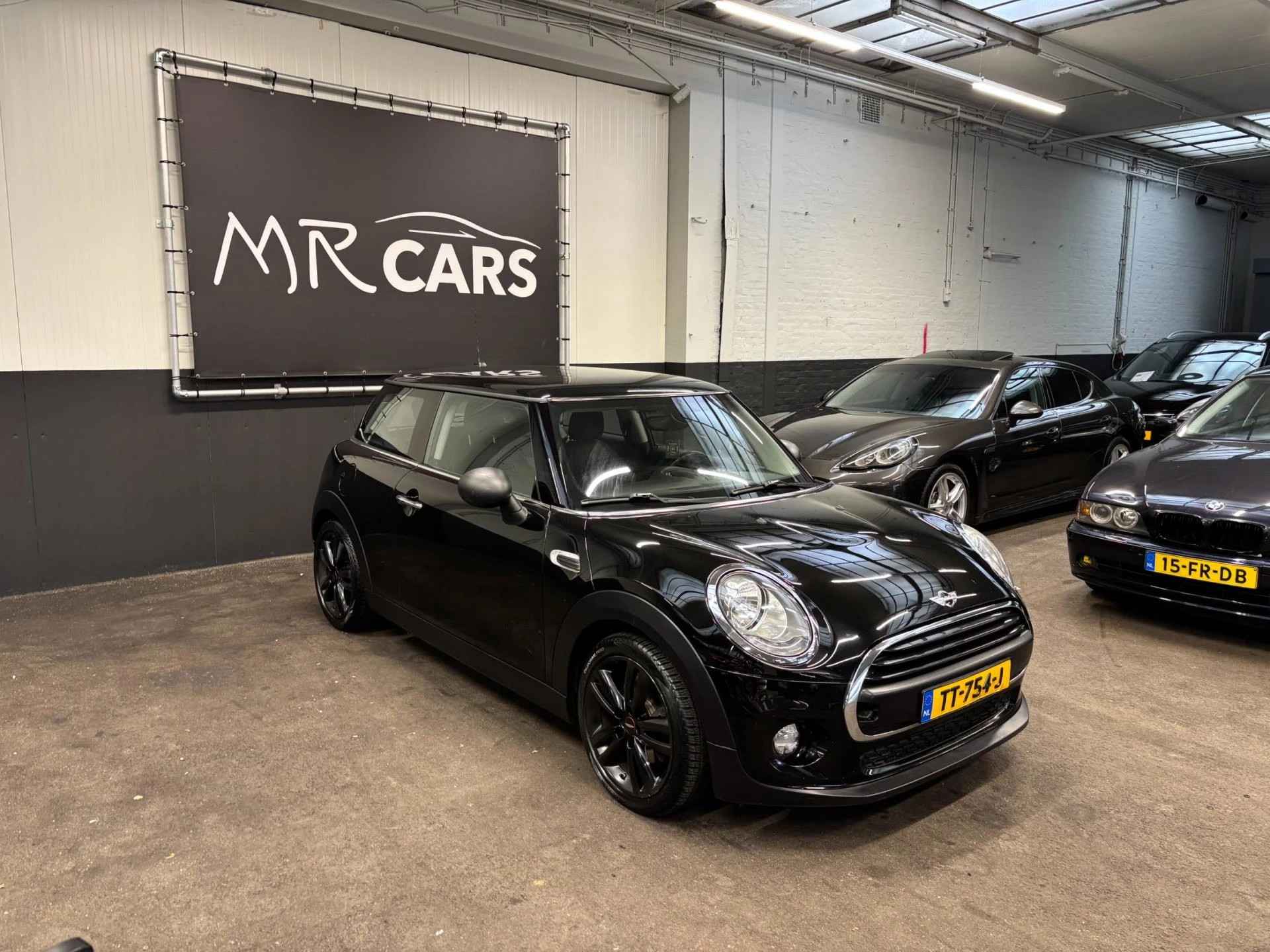 Hoofdafbeelding MINI One