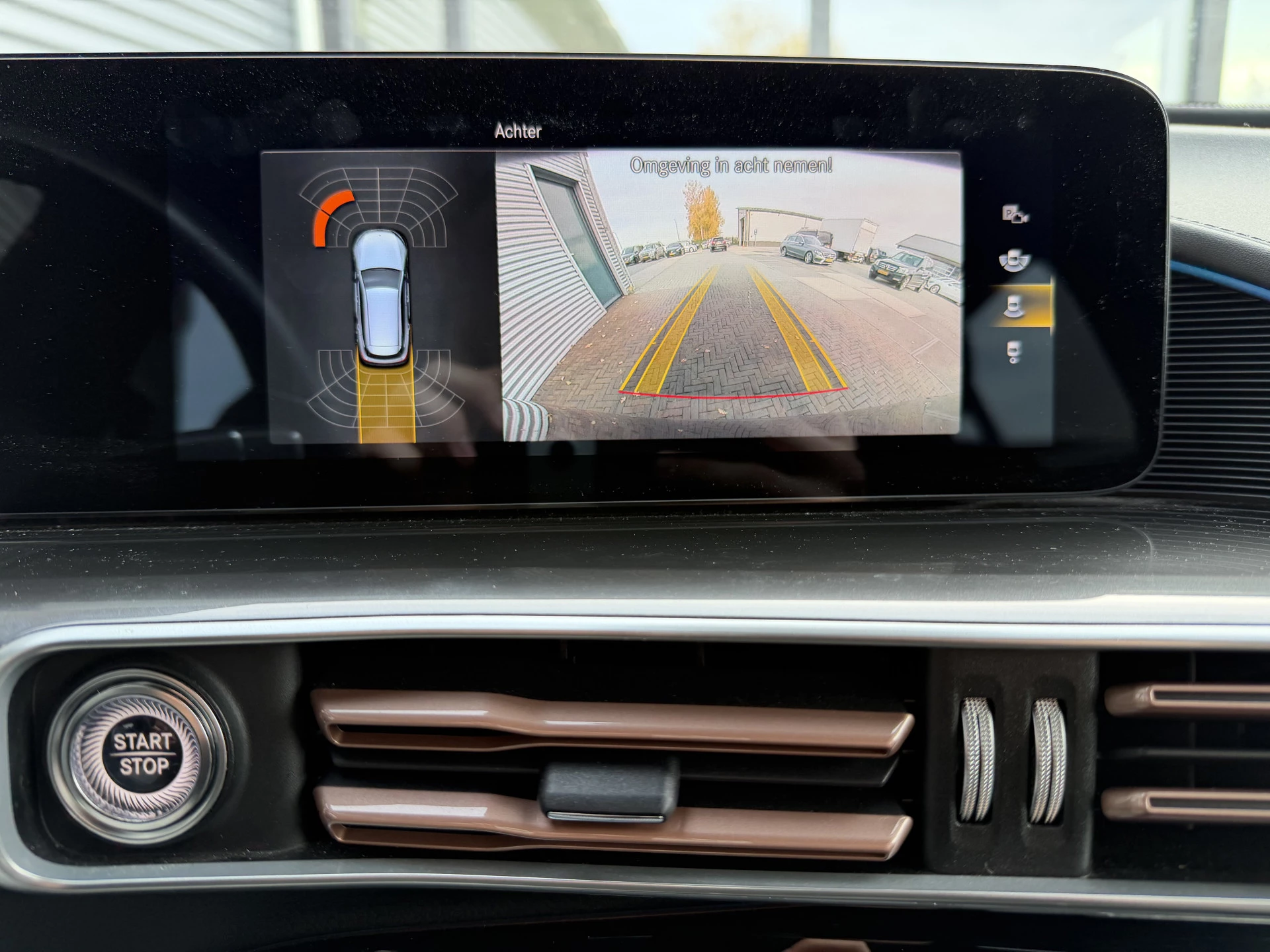 Hoofdafbeelding Mercedes-Benz EQC