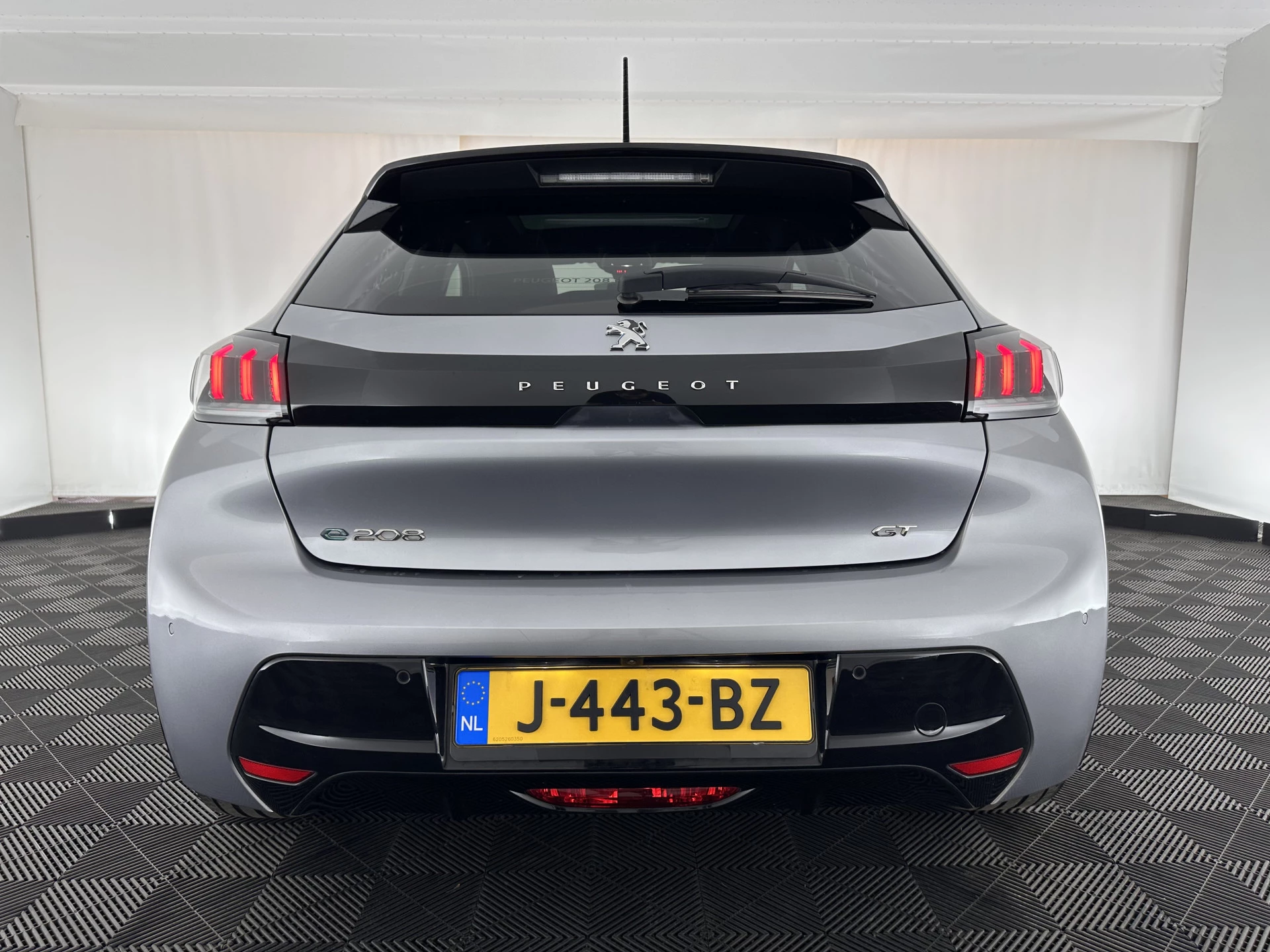 Hoofdafbeelding Peugeot e-208