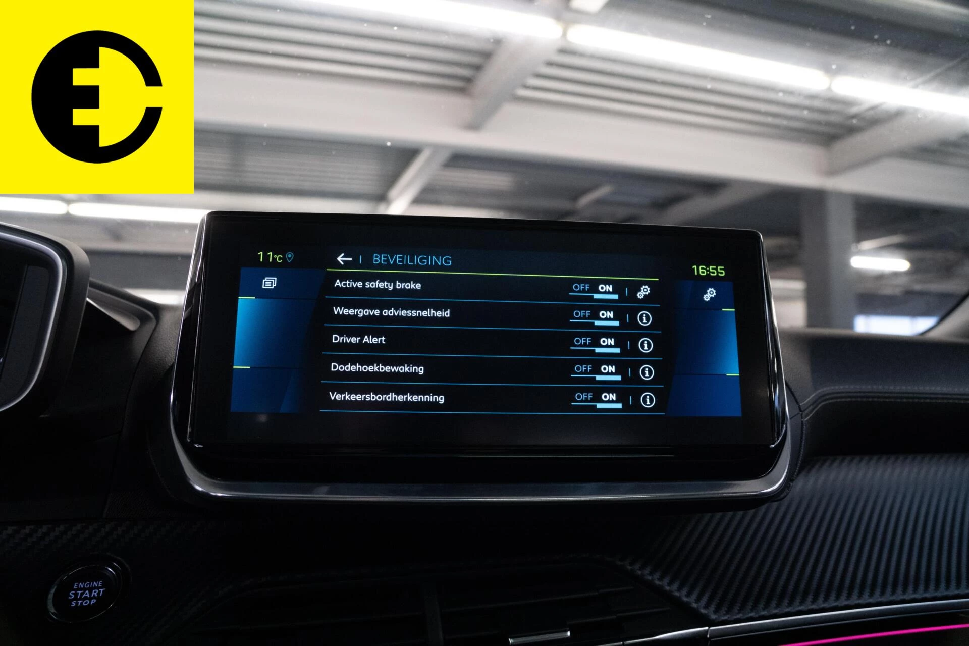 Hoofdafbeelding Peugeot e-2008