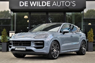 Hoofdafbeelding Porsche Cayenne Porsche Cayenne Coupé 3.0 E-Hybrid SportDesign 470pk Pano Sportuitlaat Bose InnoDrive 360-camera