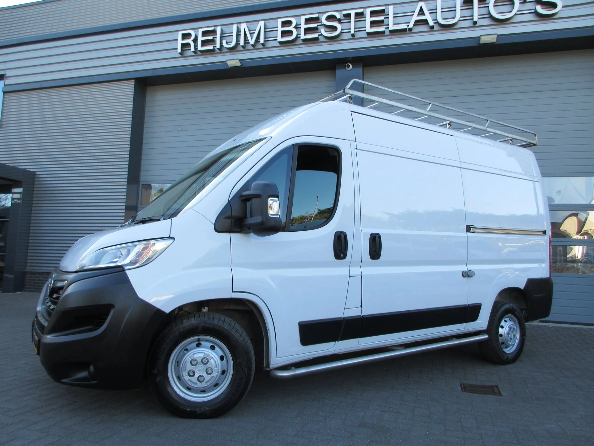 Hoofdafbeelding Opel Movano