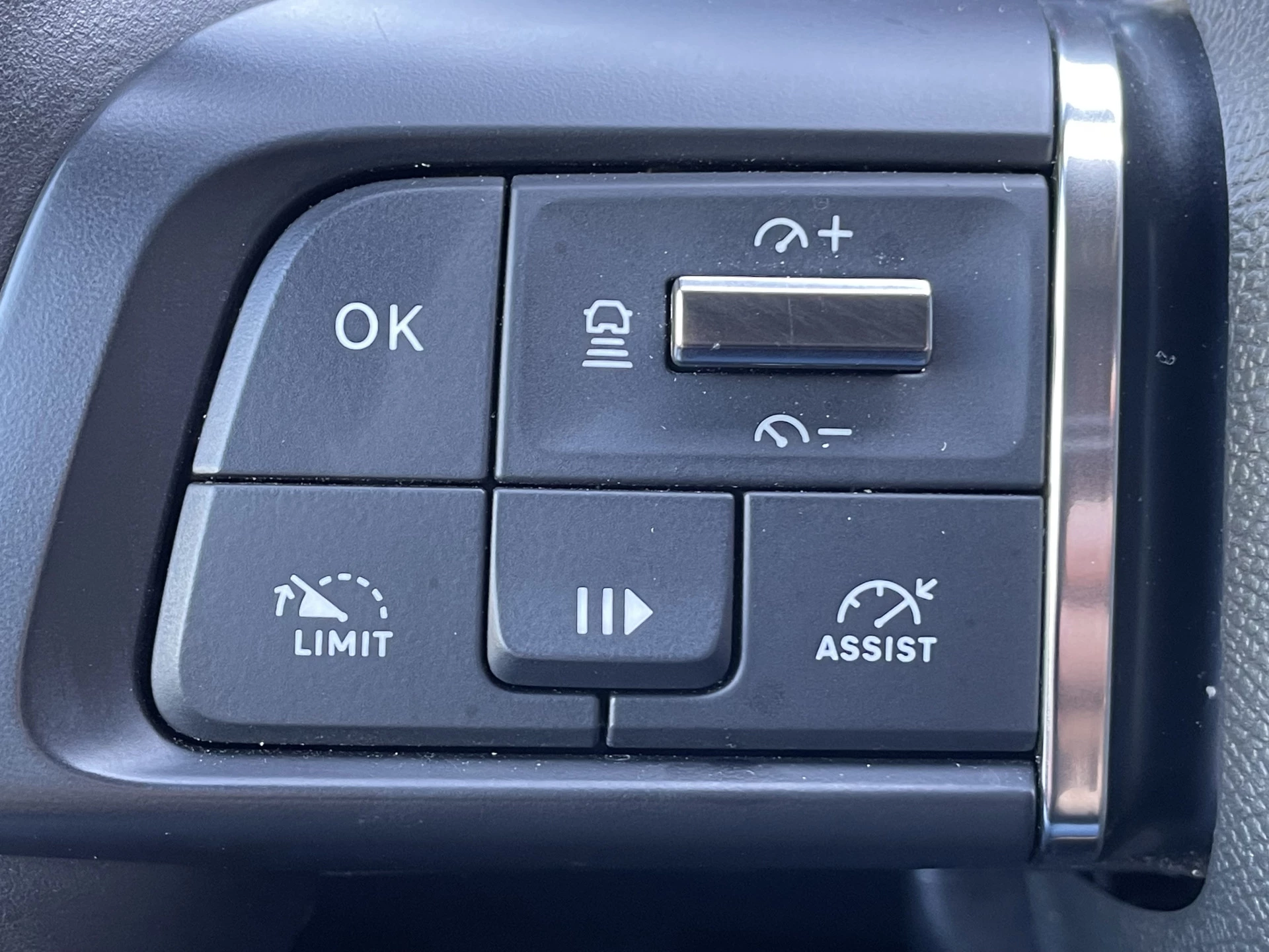 Hoofdafbeelding Citroën ë-C4