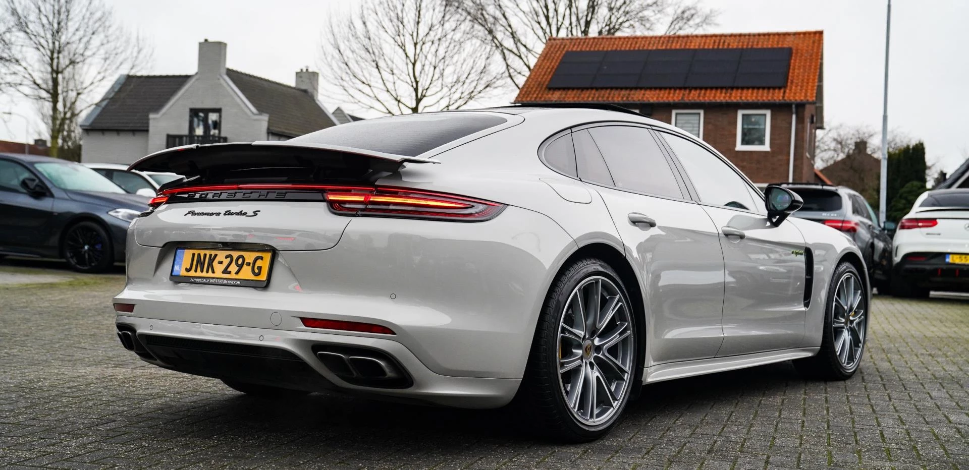Hoofdafbeelding Porsche Panamera