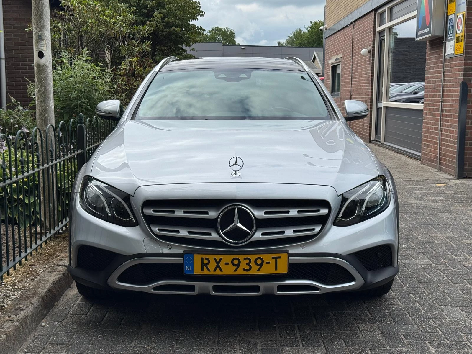 Hoofdafbeelding Mercedes-Benz E-Klasse