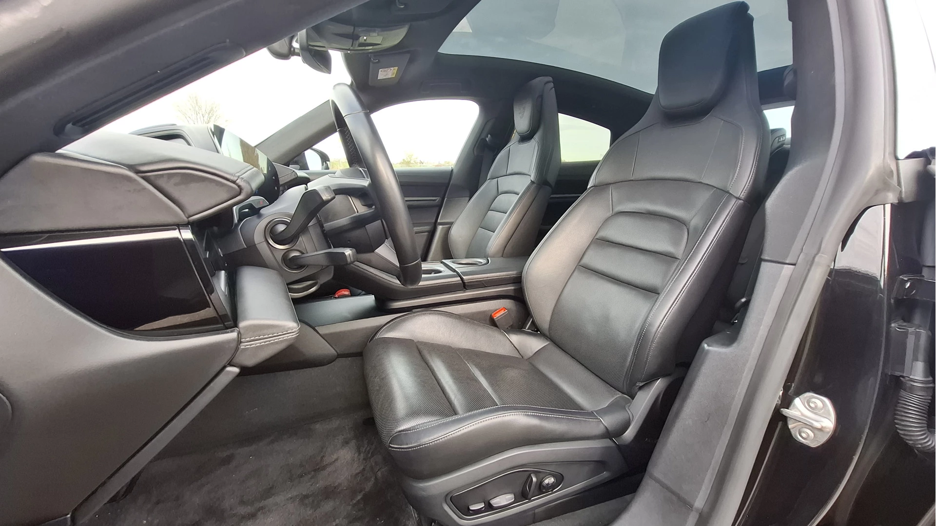 Hoofdafbeelding Porsche Taycan