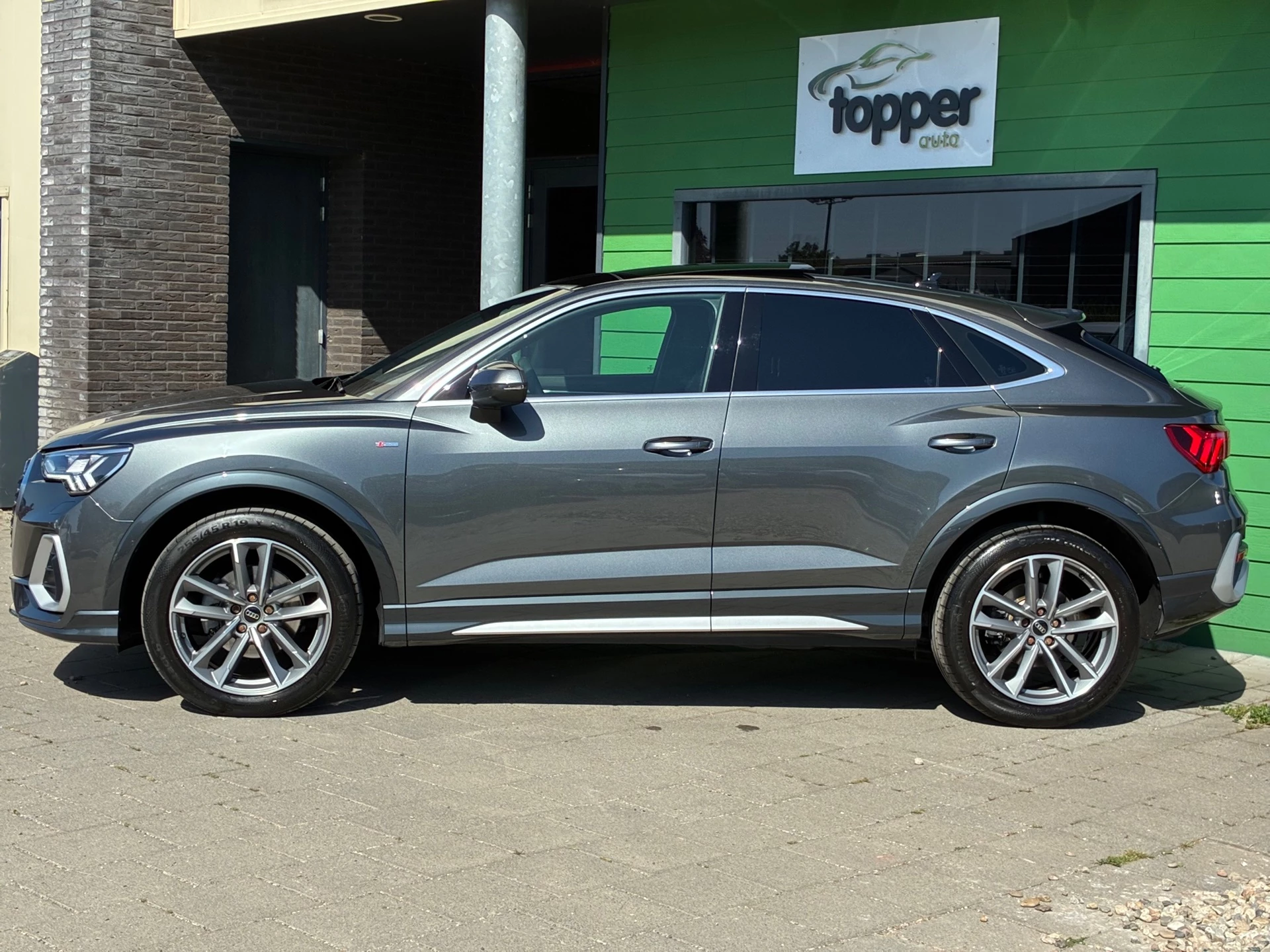 Hoofdafbeelding Audi Q3