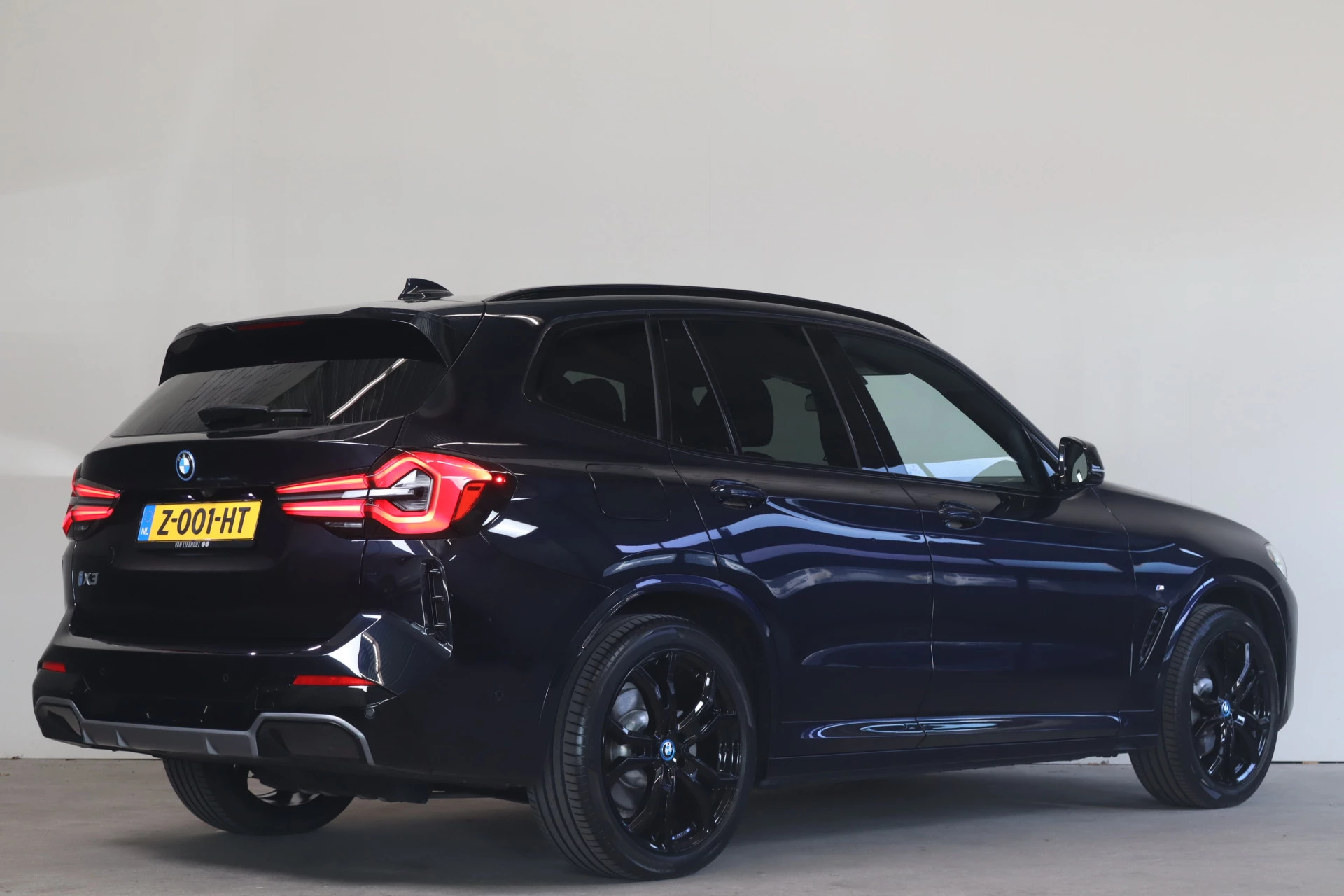 Hoofdafbeelding BMW iX3
