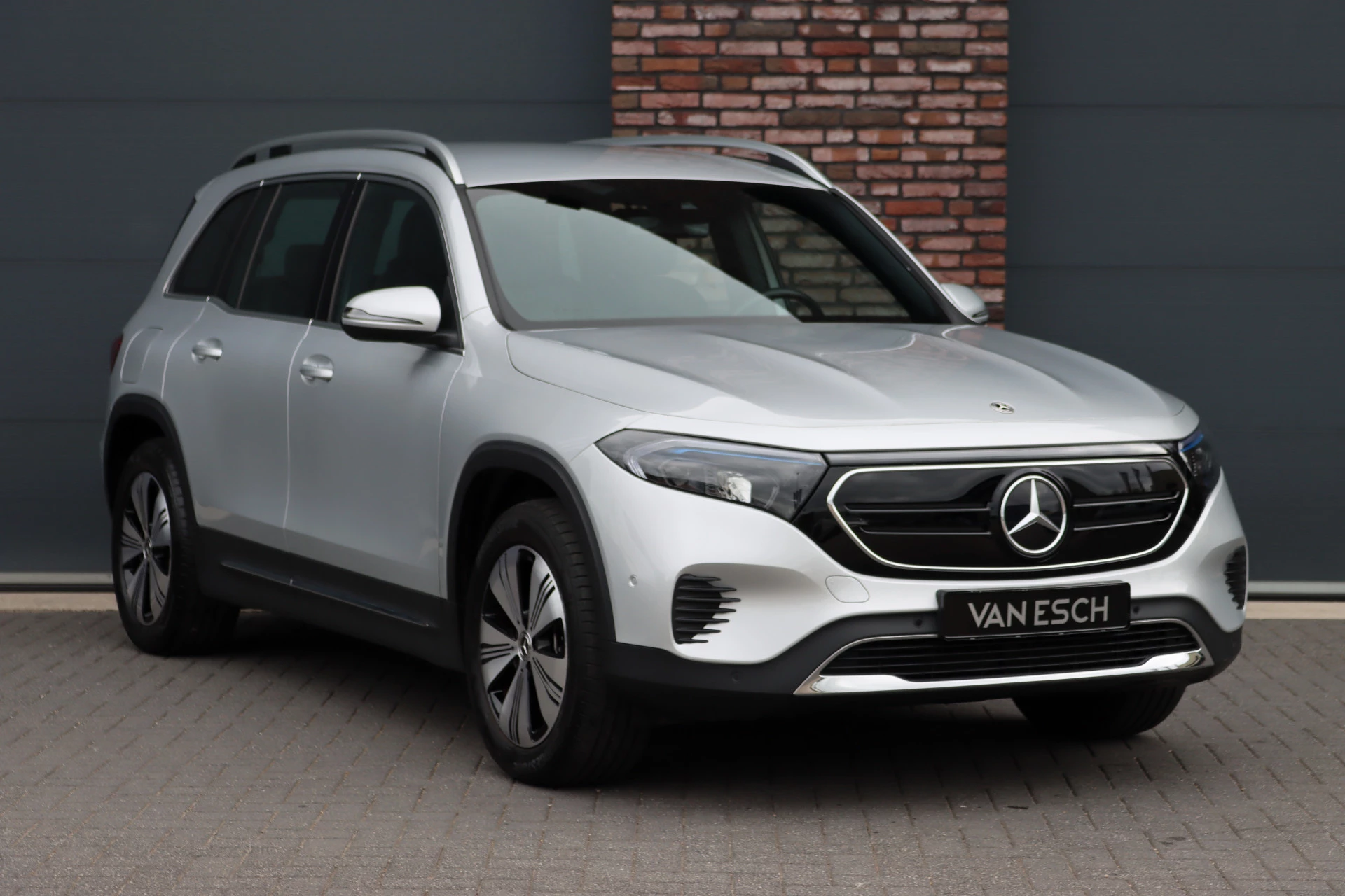 Hoofdafbeelding Mercedes-Benz EQB