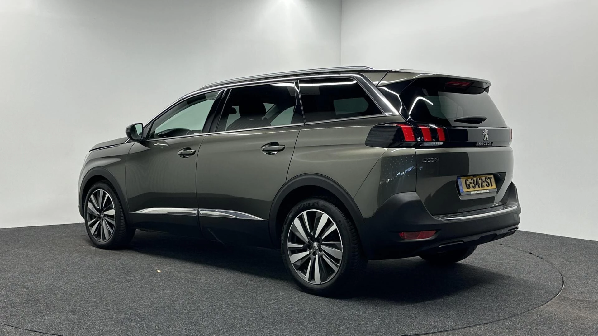 Hoofdafbeelding Peugeot 5008