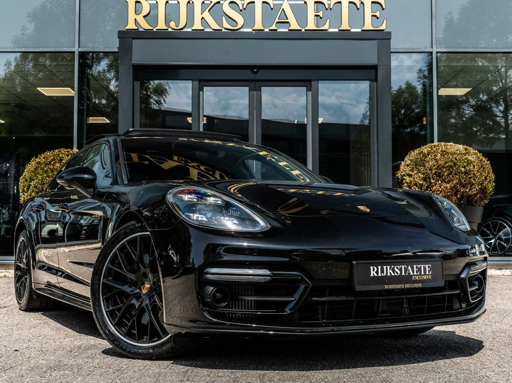 Hoofdafbeelding Porsche Panamera