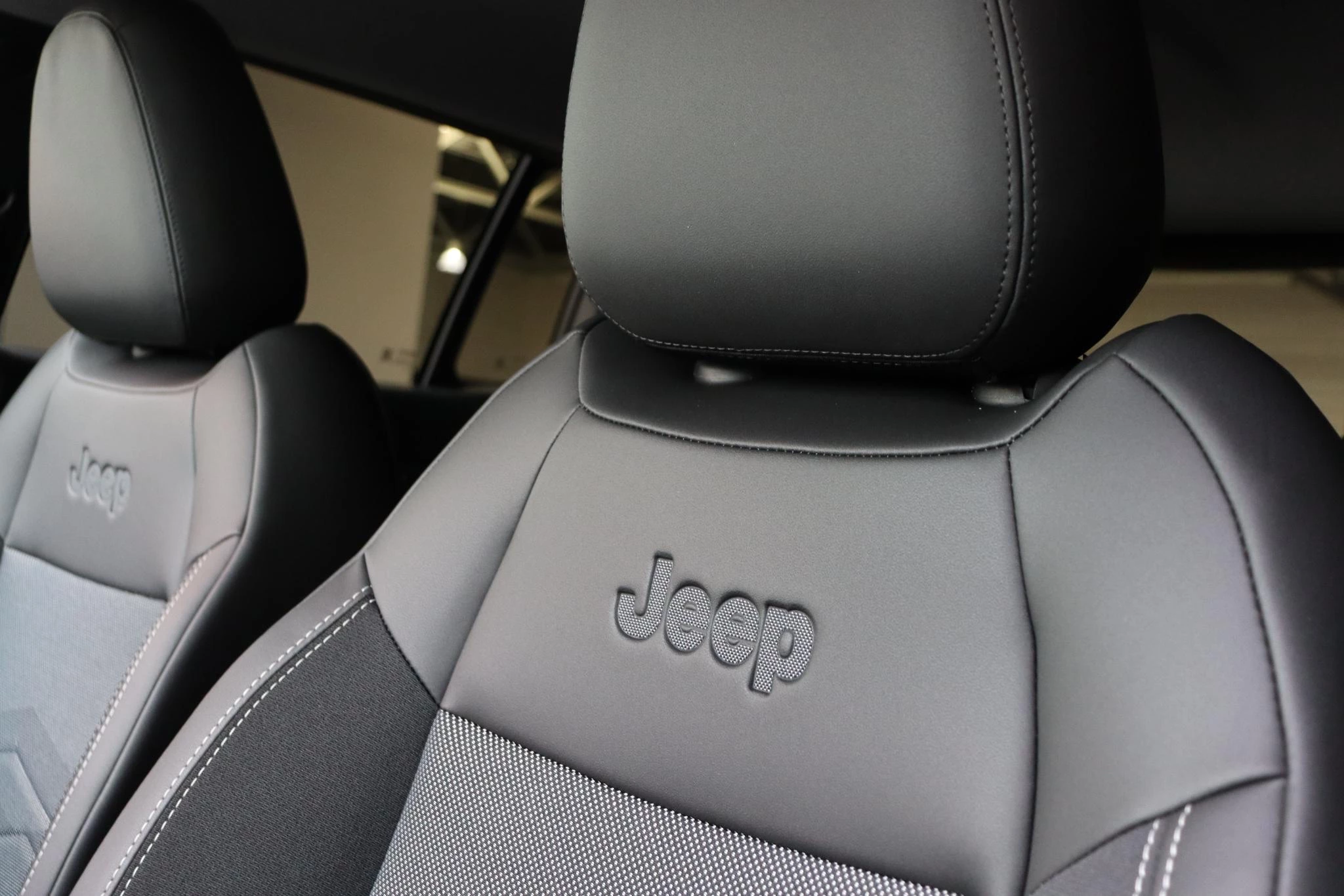 Hoofdafbeelding Jeep Avenger