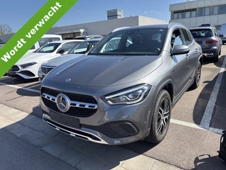 Mercedes-Benz GLA 250 e Progressive LED Wegklapbare trekhaak Stoelverwarming Achteruitrijcamera
