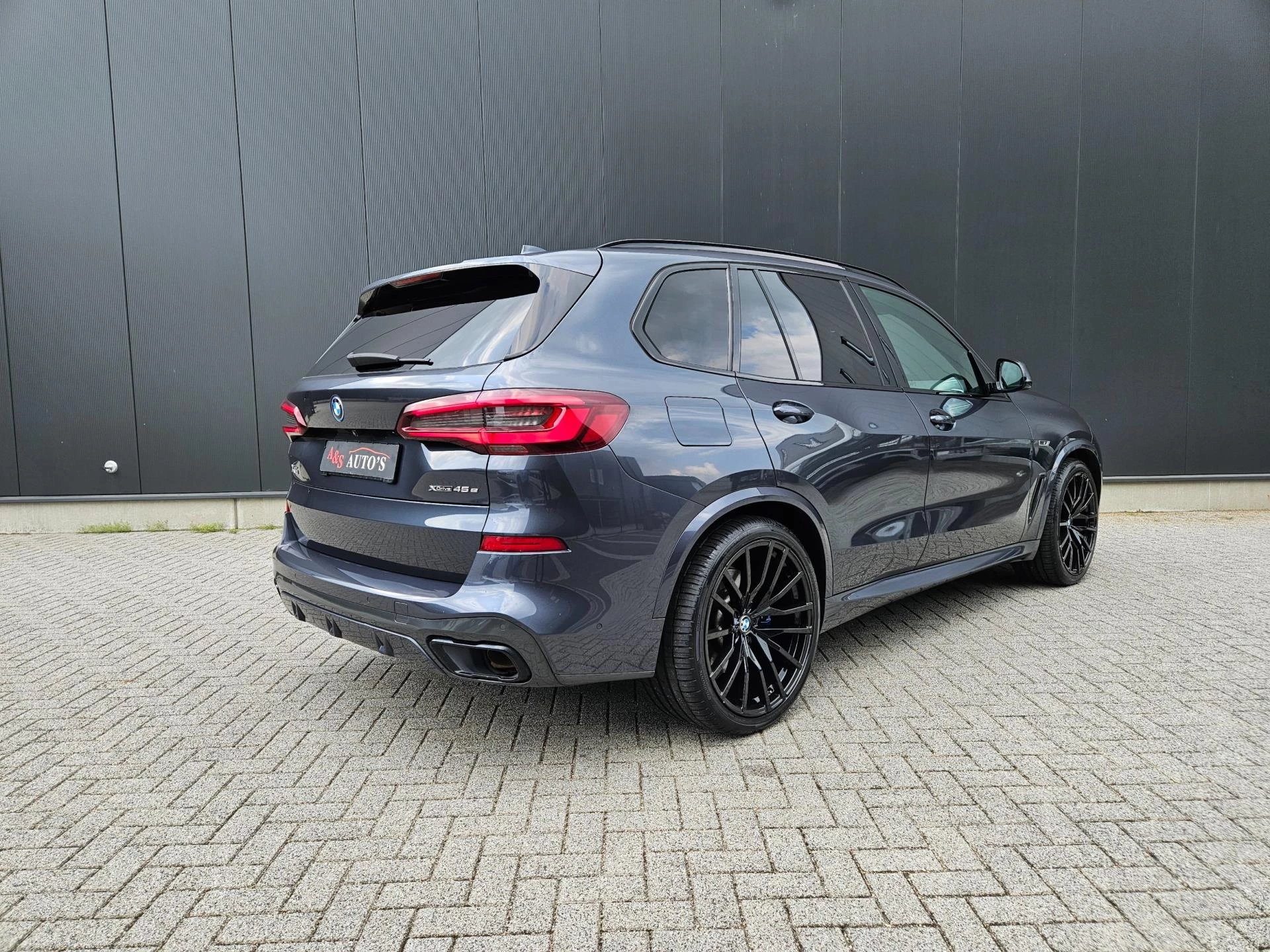 Hoofdafbeelding BMW X5